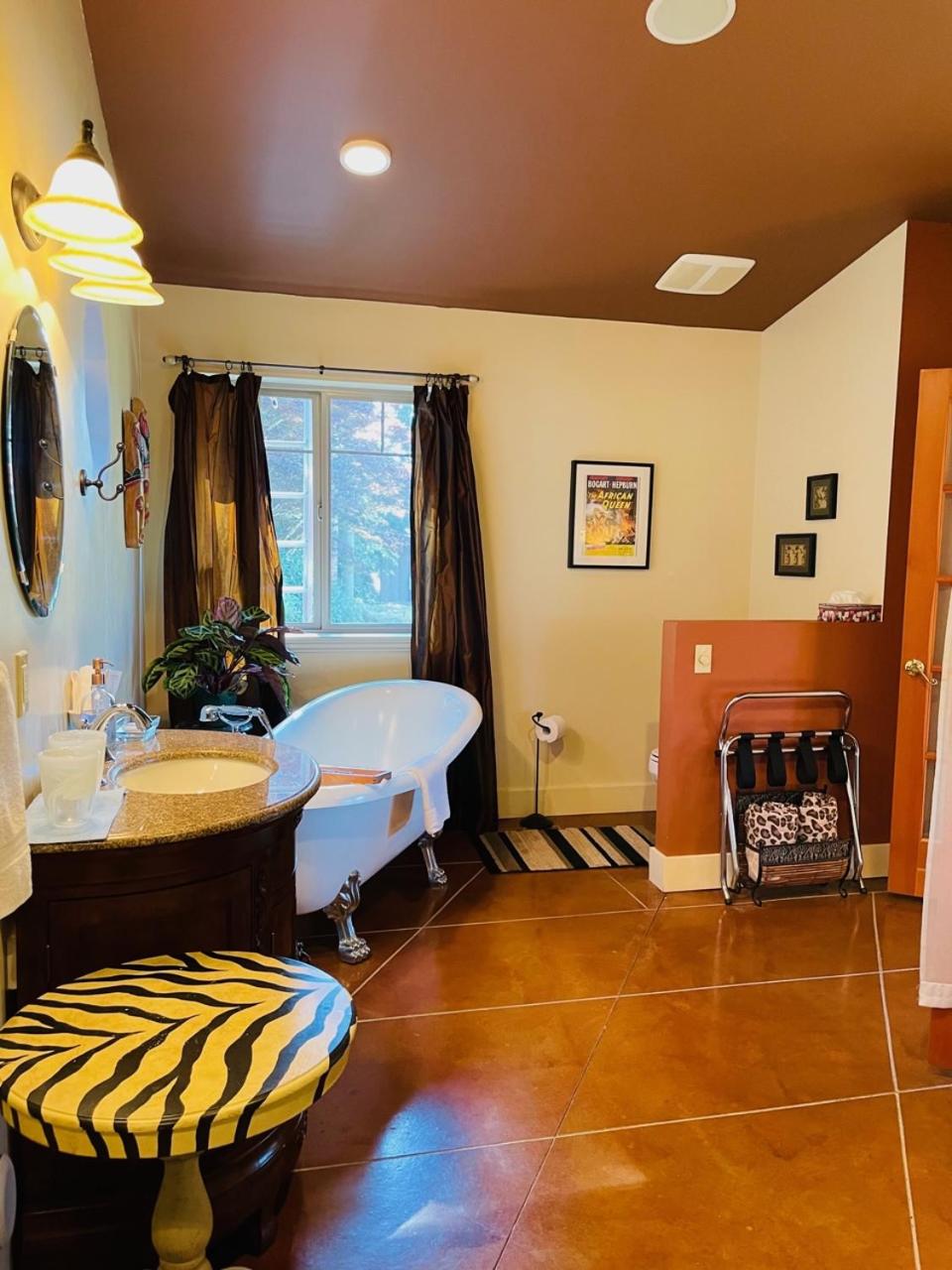 The Tuwanek Bed and Breakfast