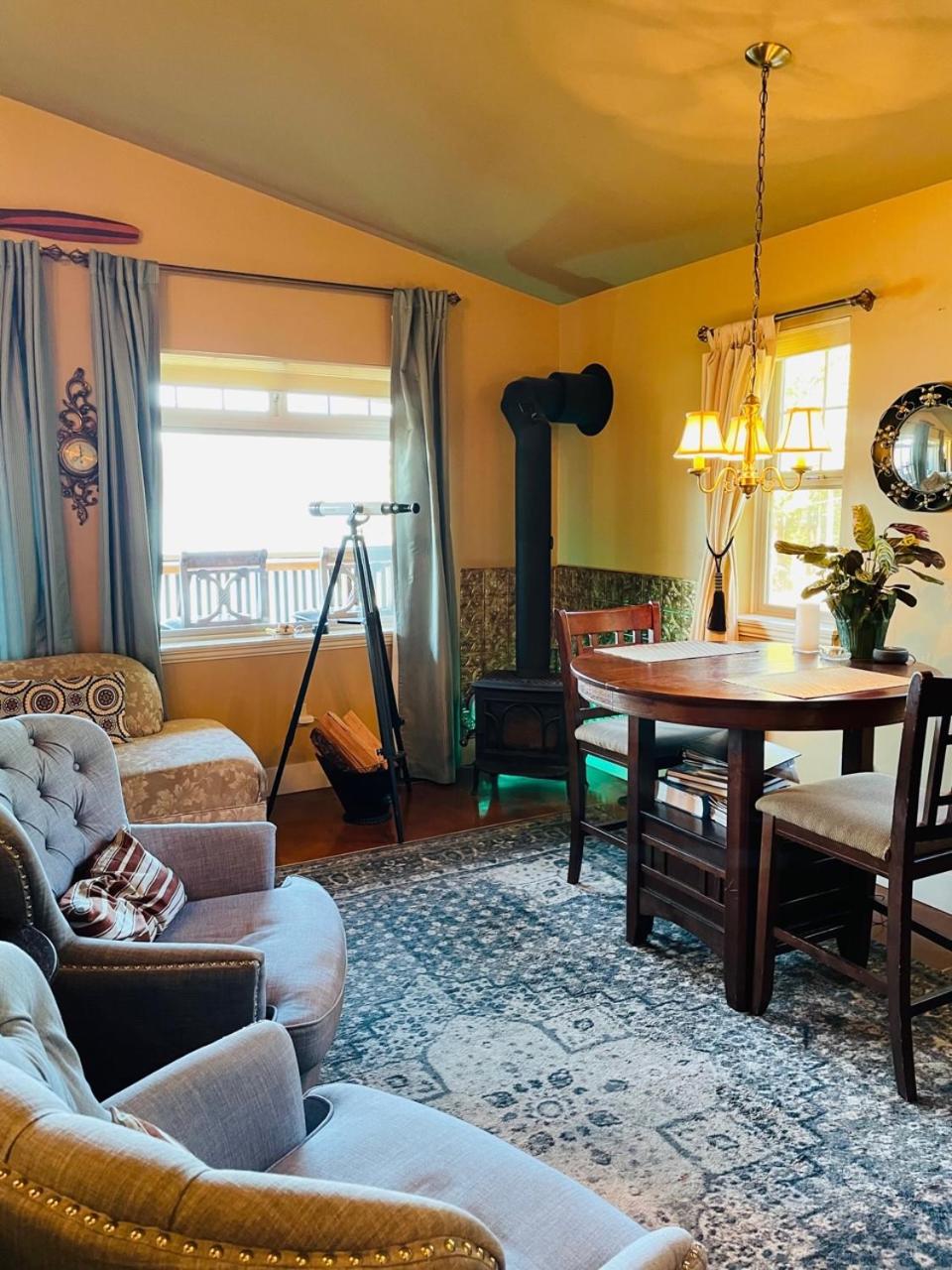 The Tuwanek Bed and Breakfast