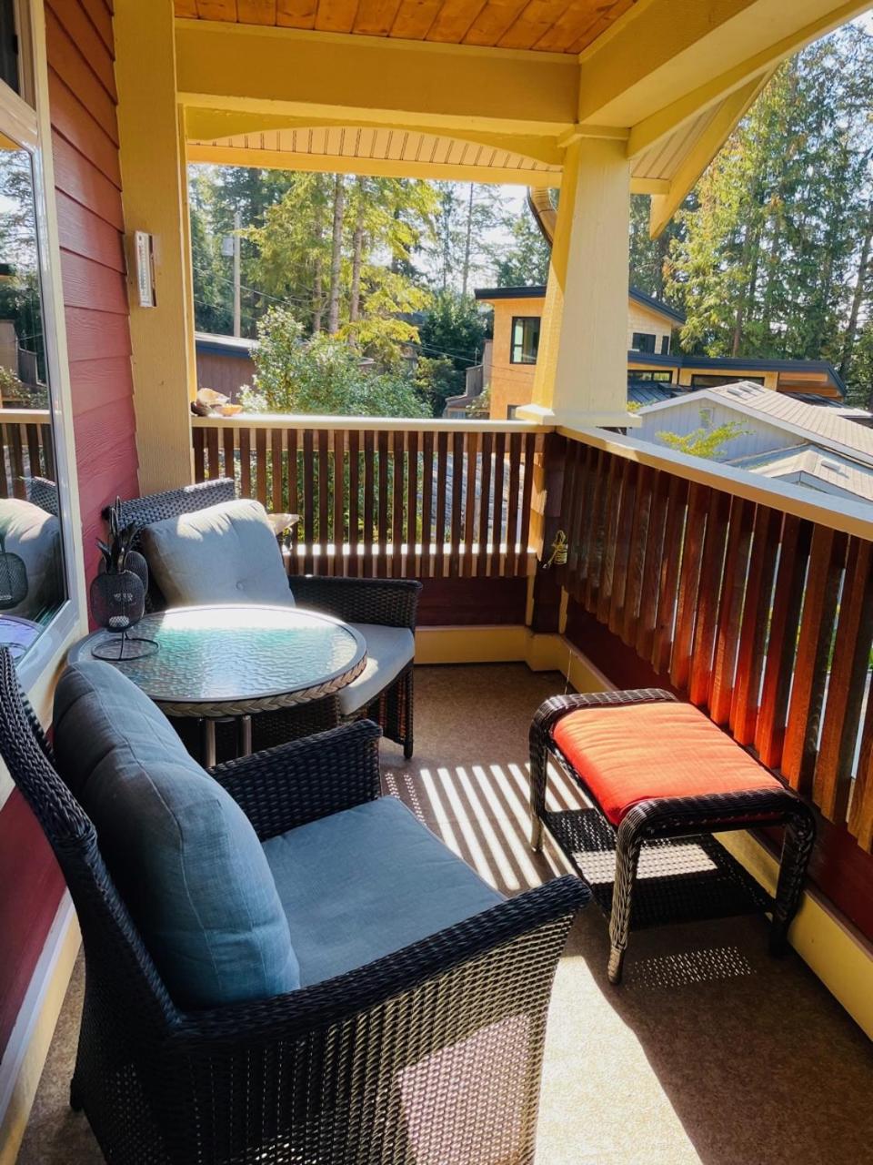 The Tuwanek Bed and Breakfast