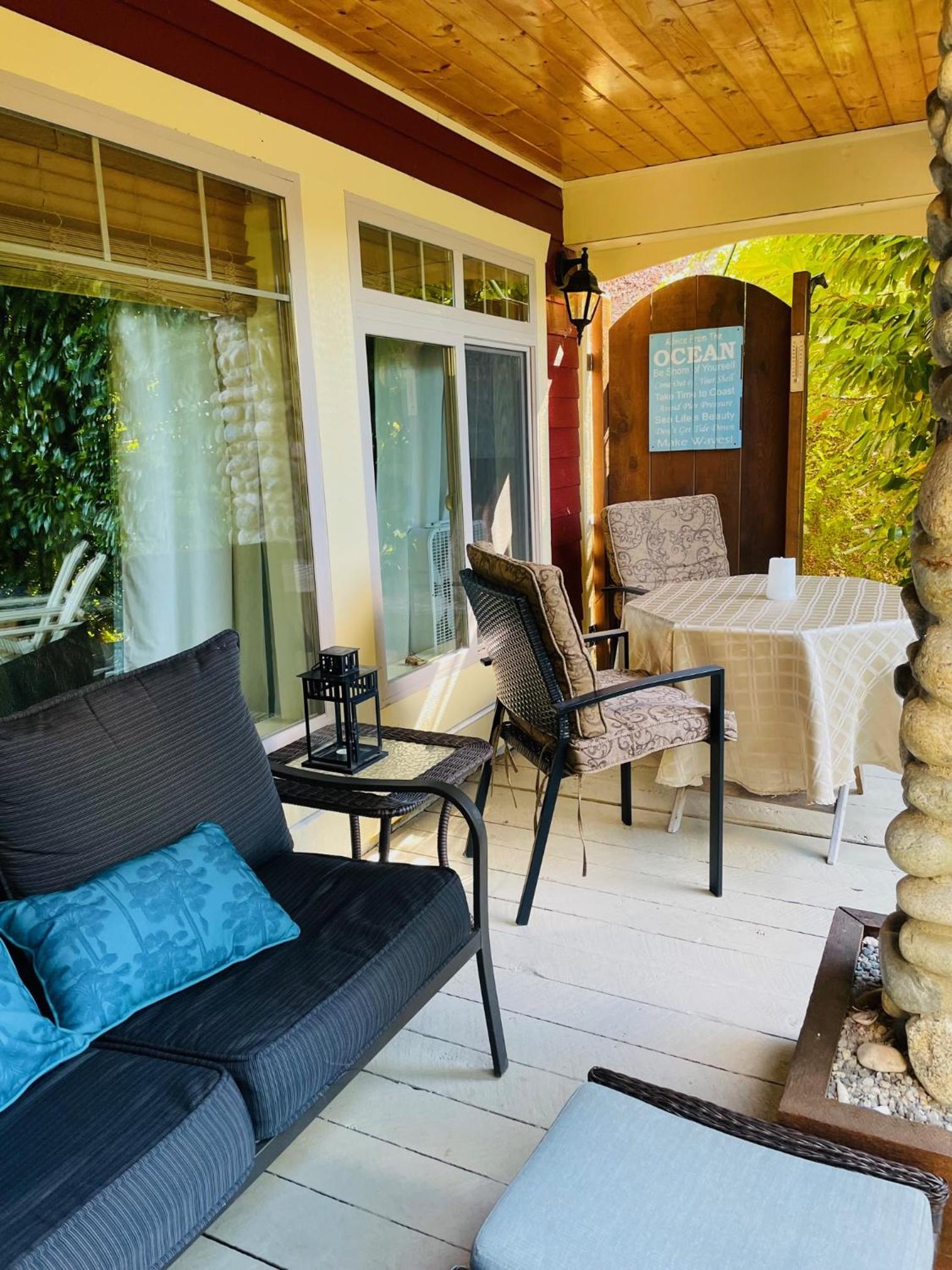 The Tuwanek Bed and Breakfast