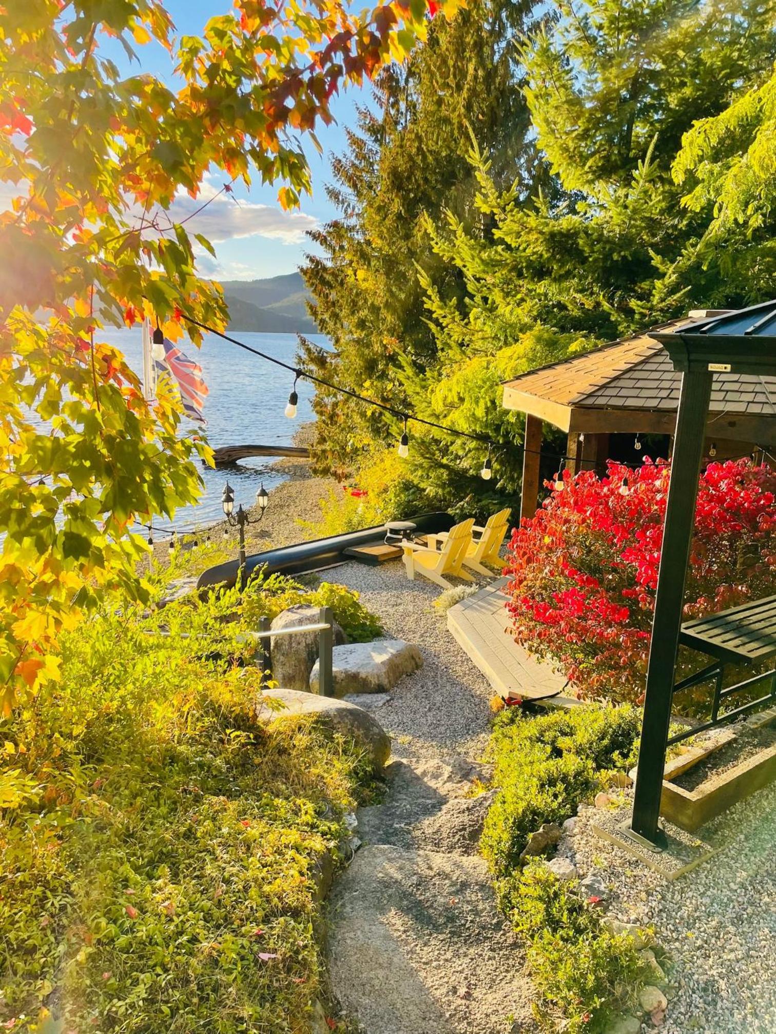 The Tuwanek Bed and Breakfast