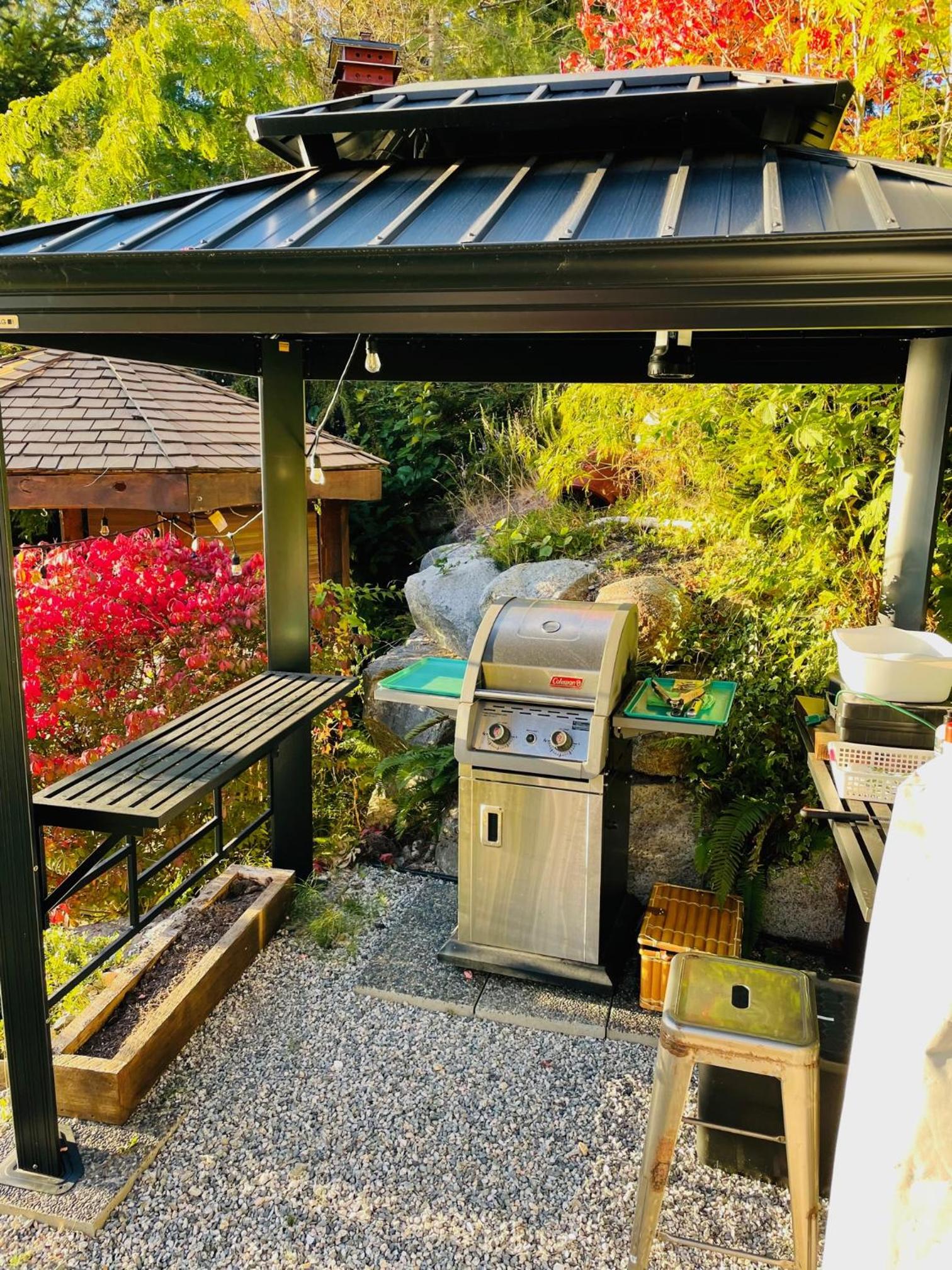 The Tuwanek Bed and Breakfast