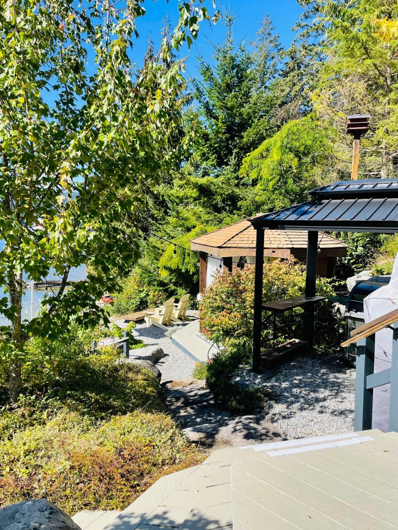 The Tuwanek Bed and Breakfast