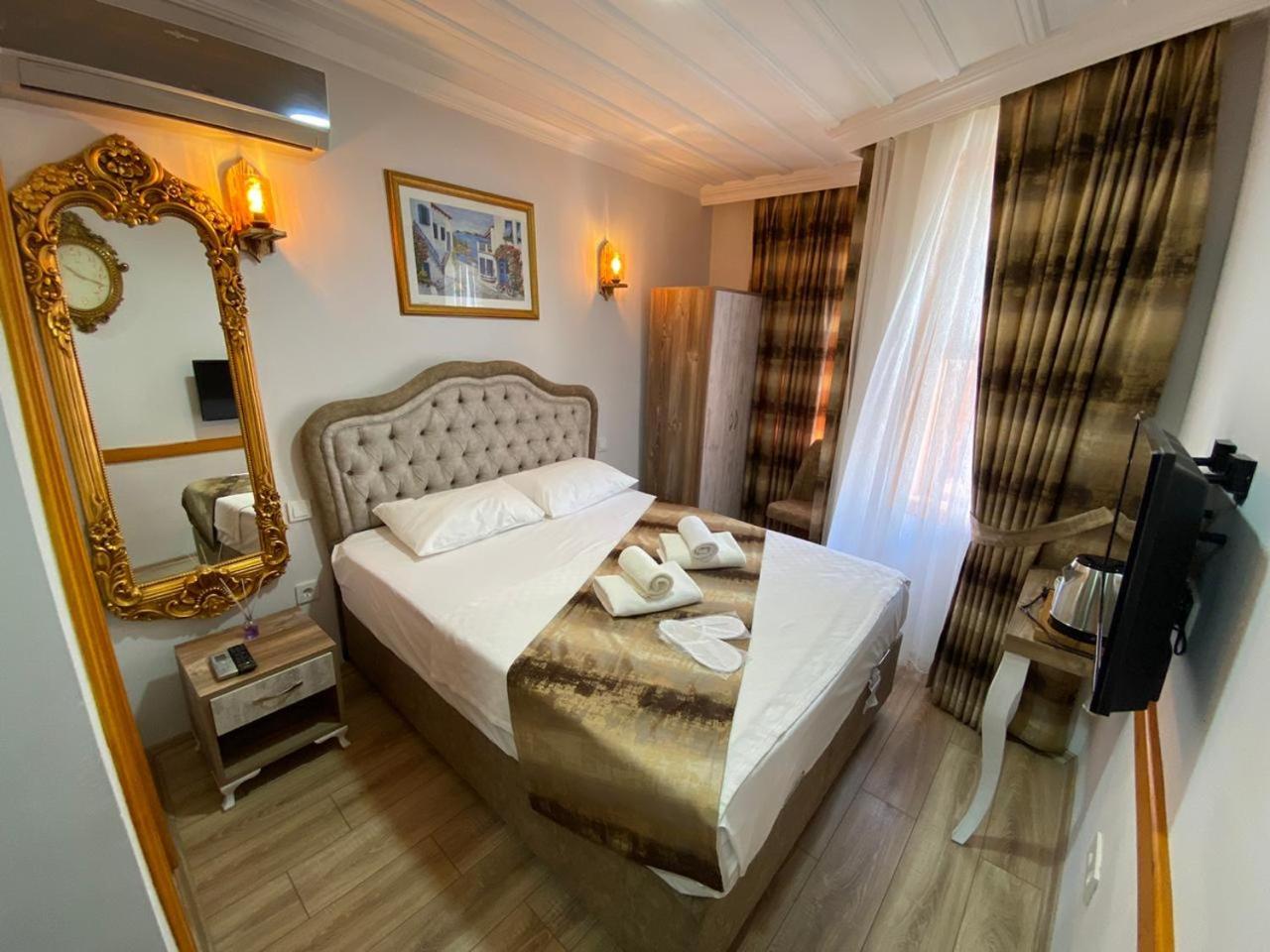 New Cherry Hotel - Image 11