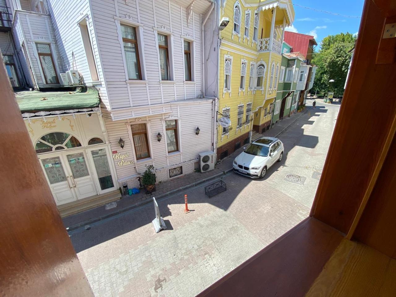 New Cherry Hotel - Image 10