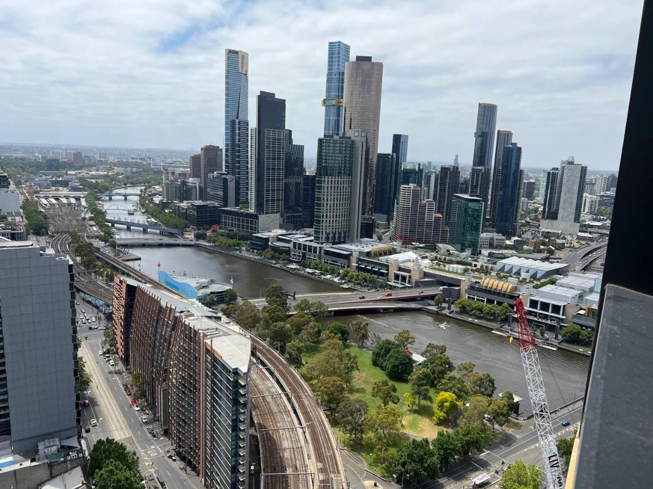 Pars apartments - Melbourne Quarter- unique View of city and Yarra
