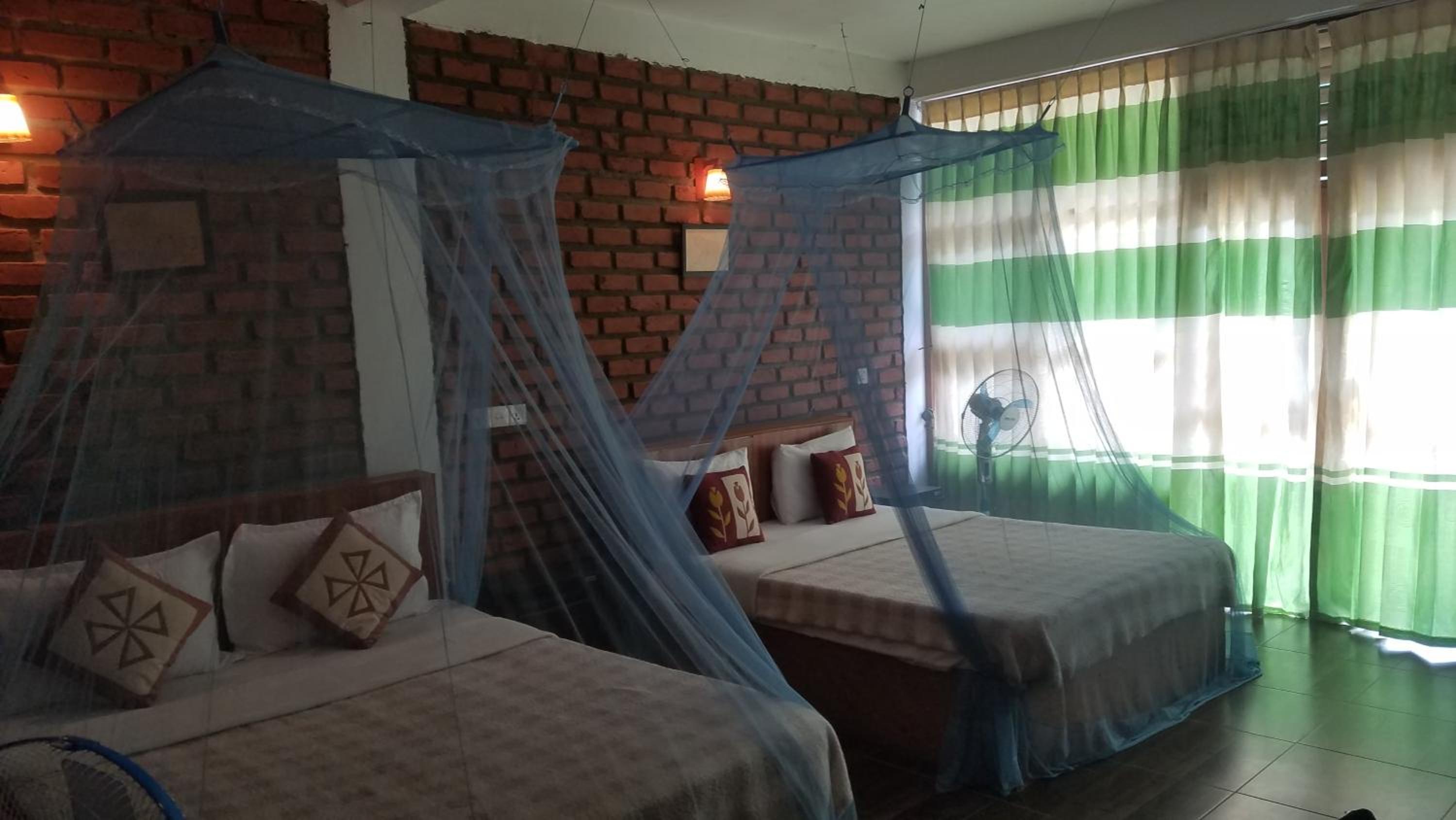 Ayubo Ella - Bed & Breakfast