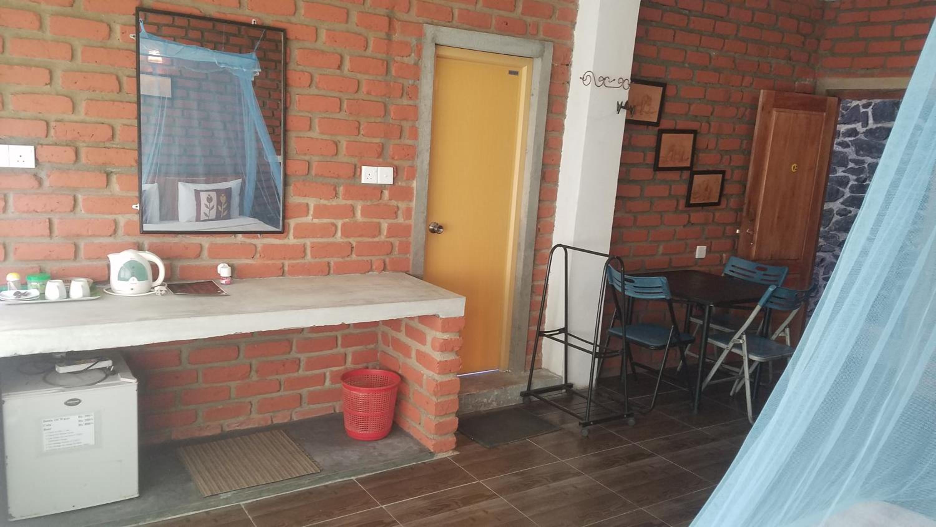 Ayubo Ella - Bed & Breakfast