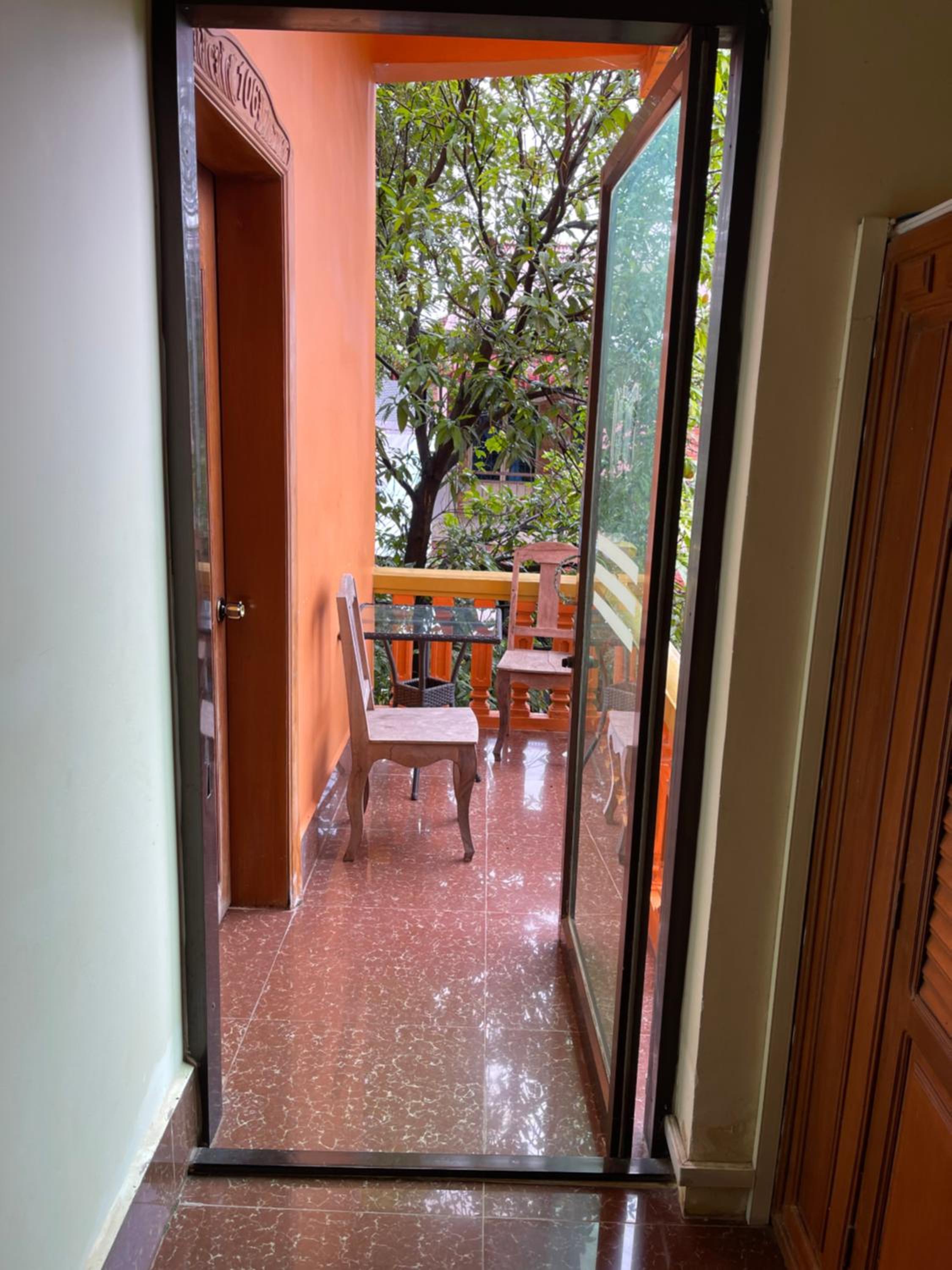 Apsara Guest House Kampot City view 3
