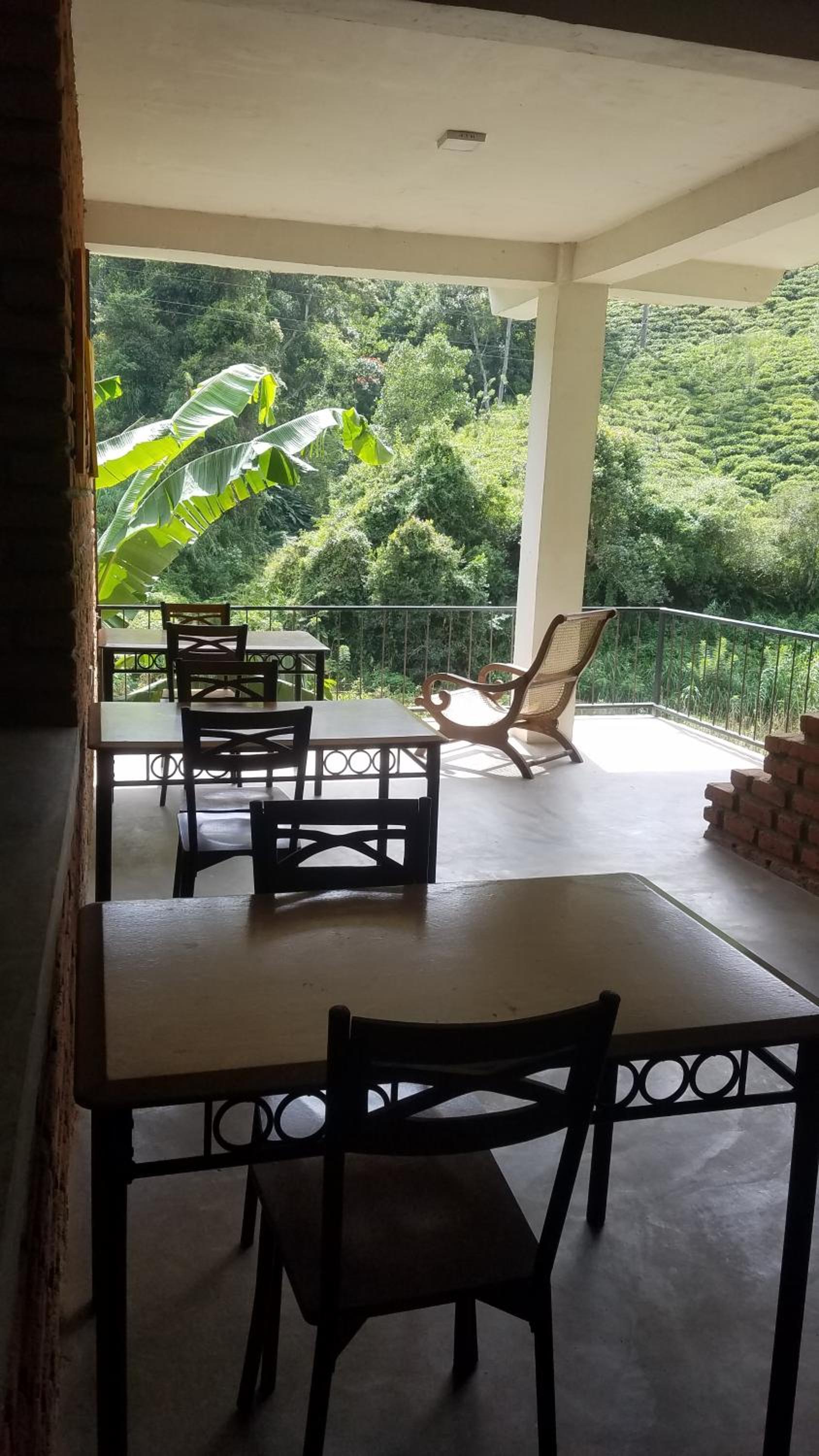 Ayubo Ella - Bed & Breakfast