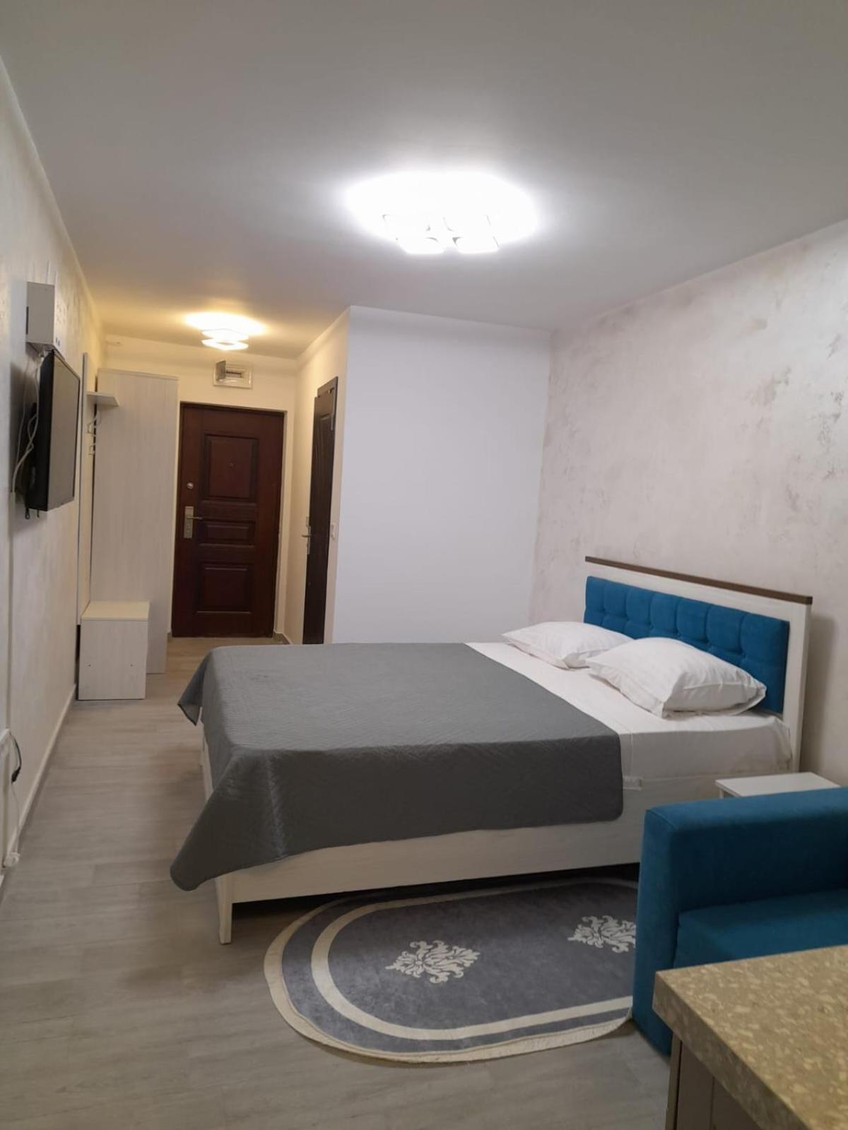 Garsonieră Complex Alfa&Beta Saturn la parter cu terasă view 2