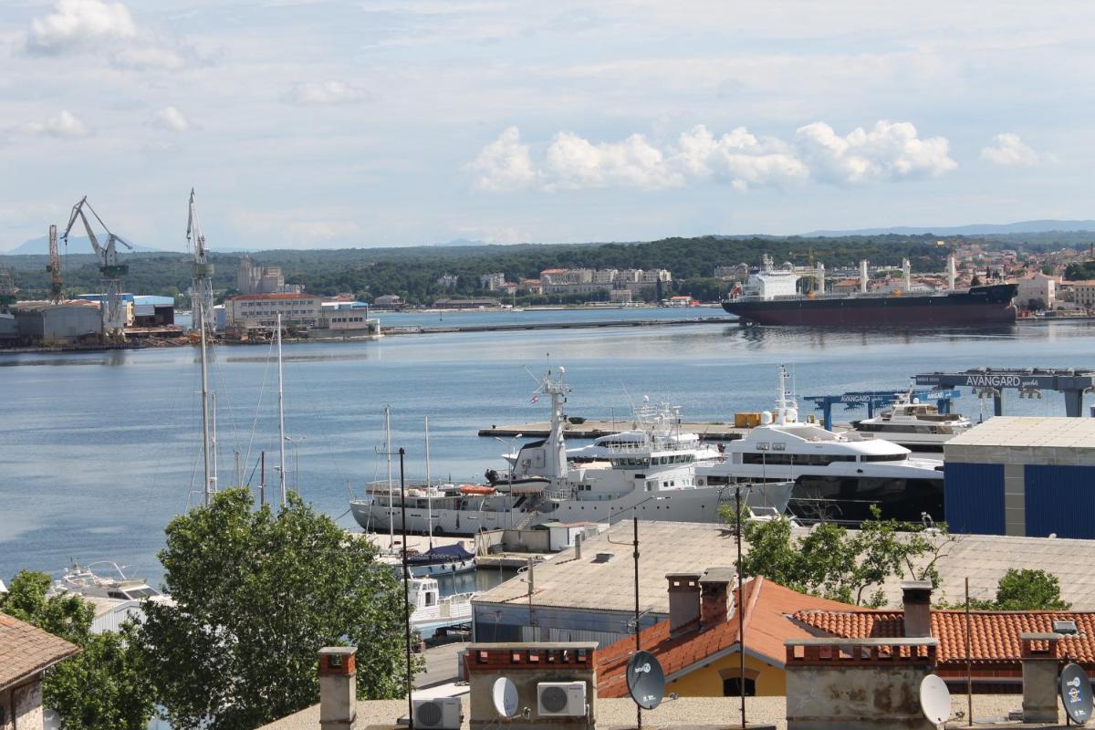 Apartment Nera view 2