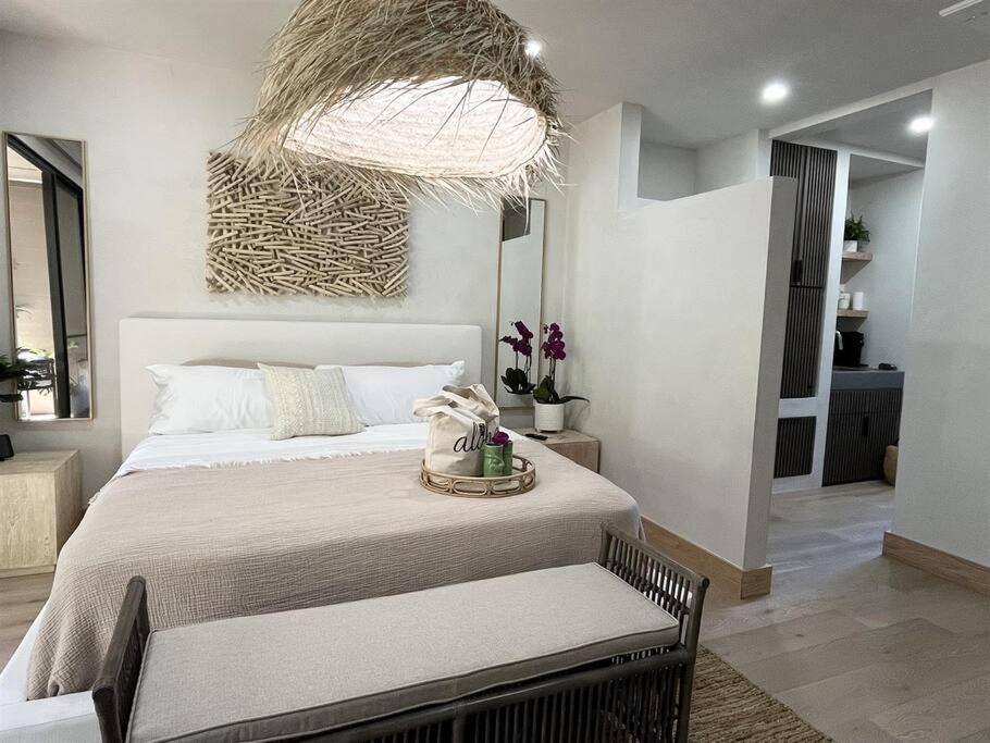 Tiki Tiki - Gorgeous Boho Beach Hideaway! view 5