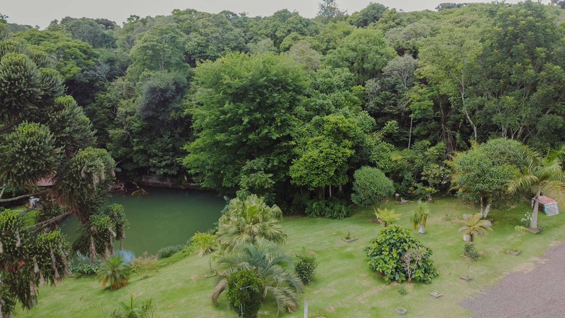 Casa de Campo com Piscina e lazer em Cascavel PR