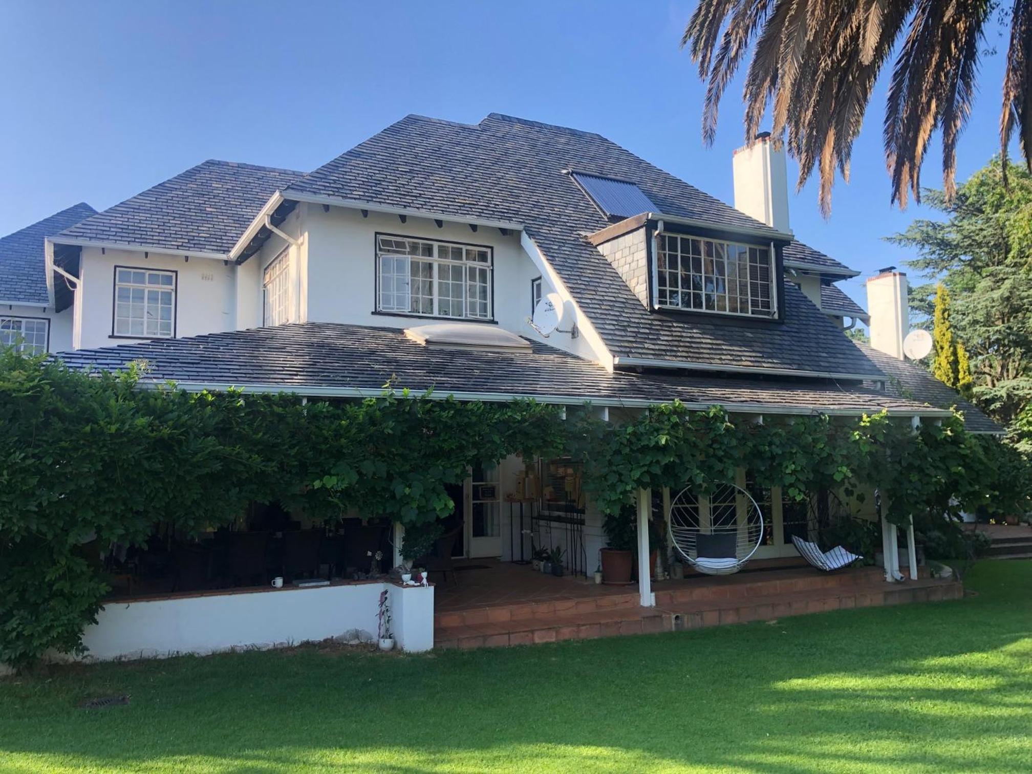 Stirling Legacy House BnB