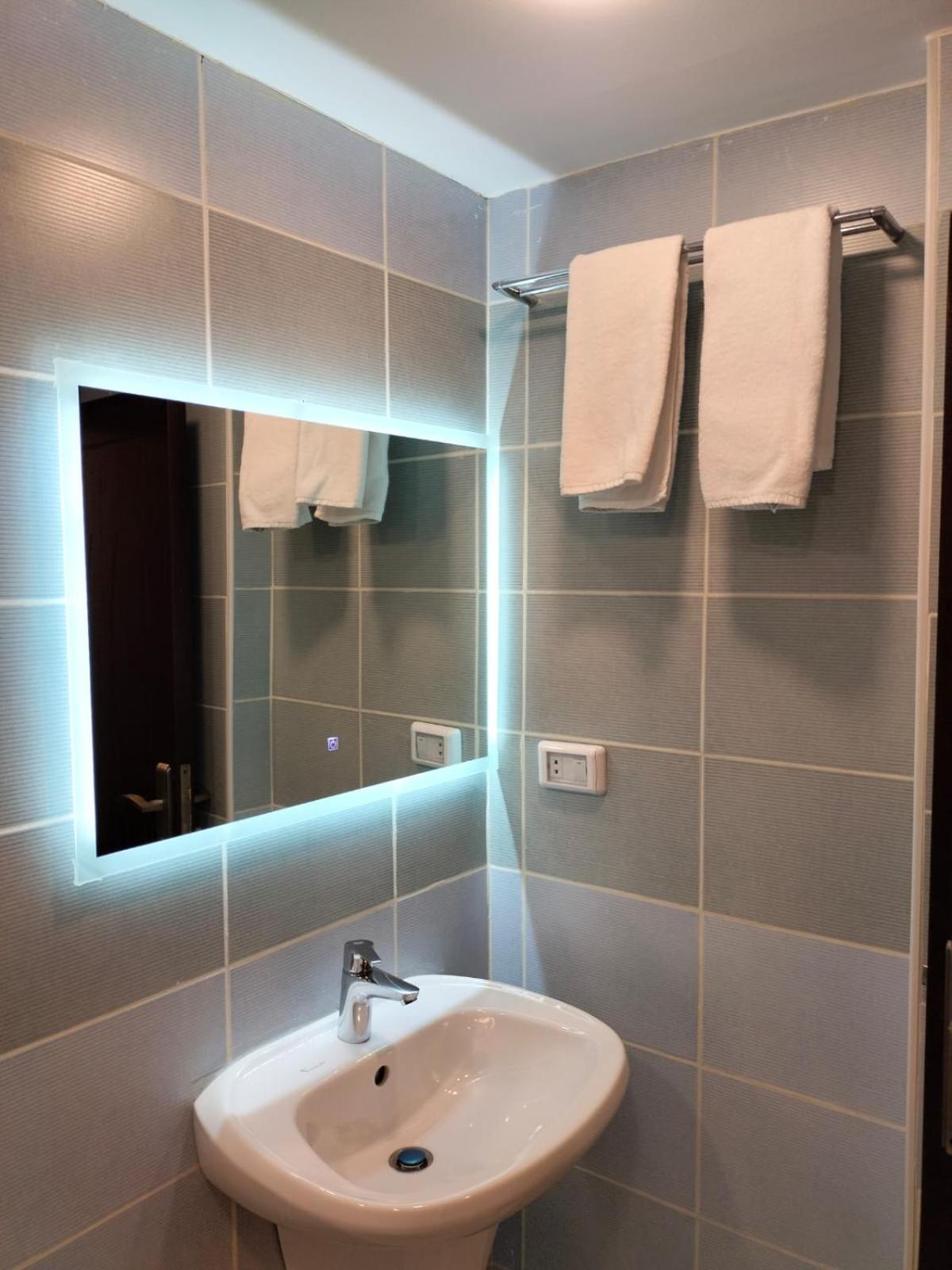 Old Street Apartment