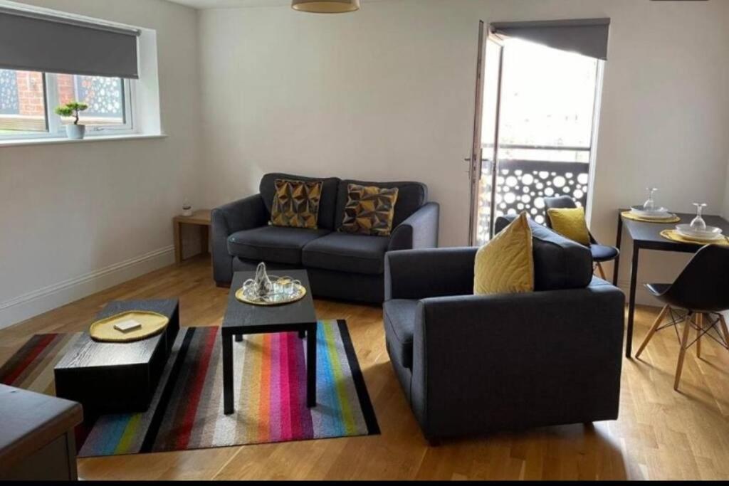 HU1 Stylish Cozy Central Apartment WIFI H3
