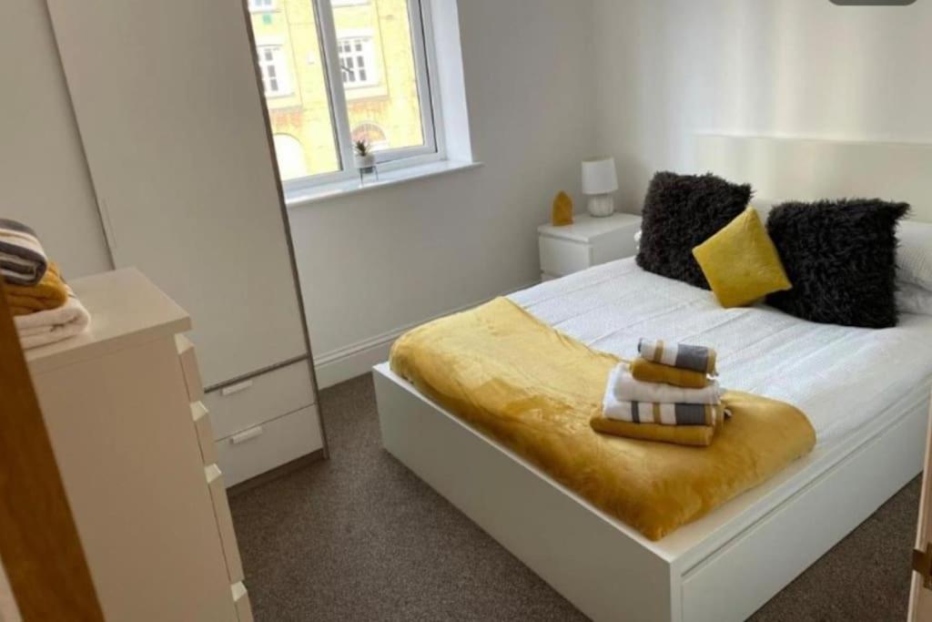 HU1 Stylish Cozy Central Apartment WIFI H3