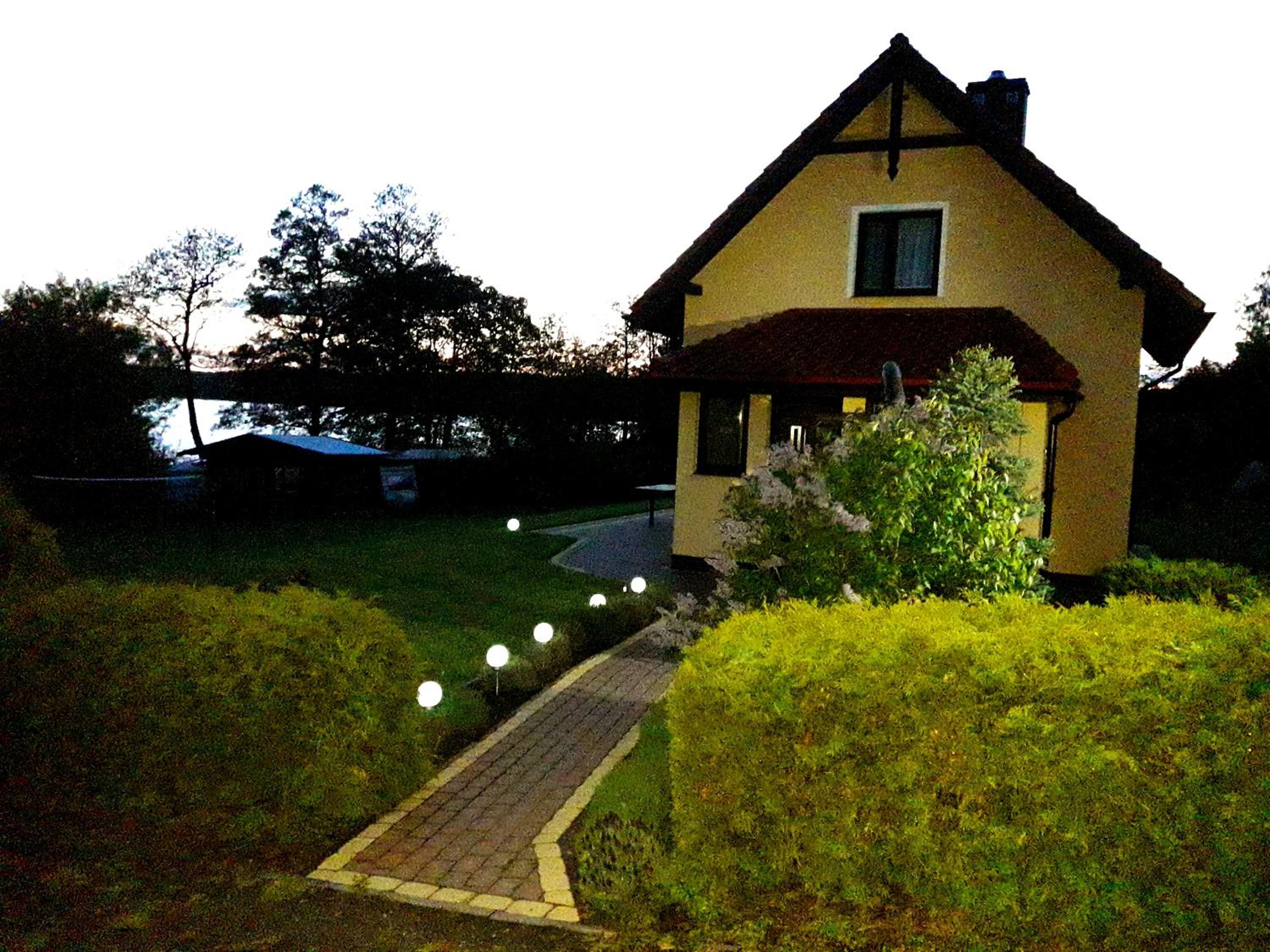 Photo 48