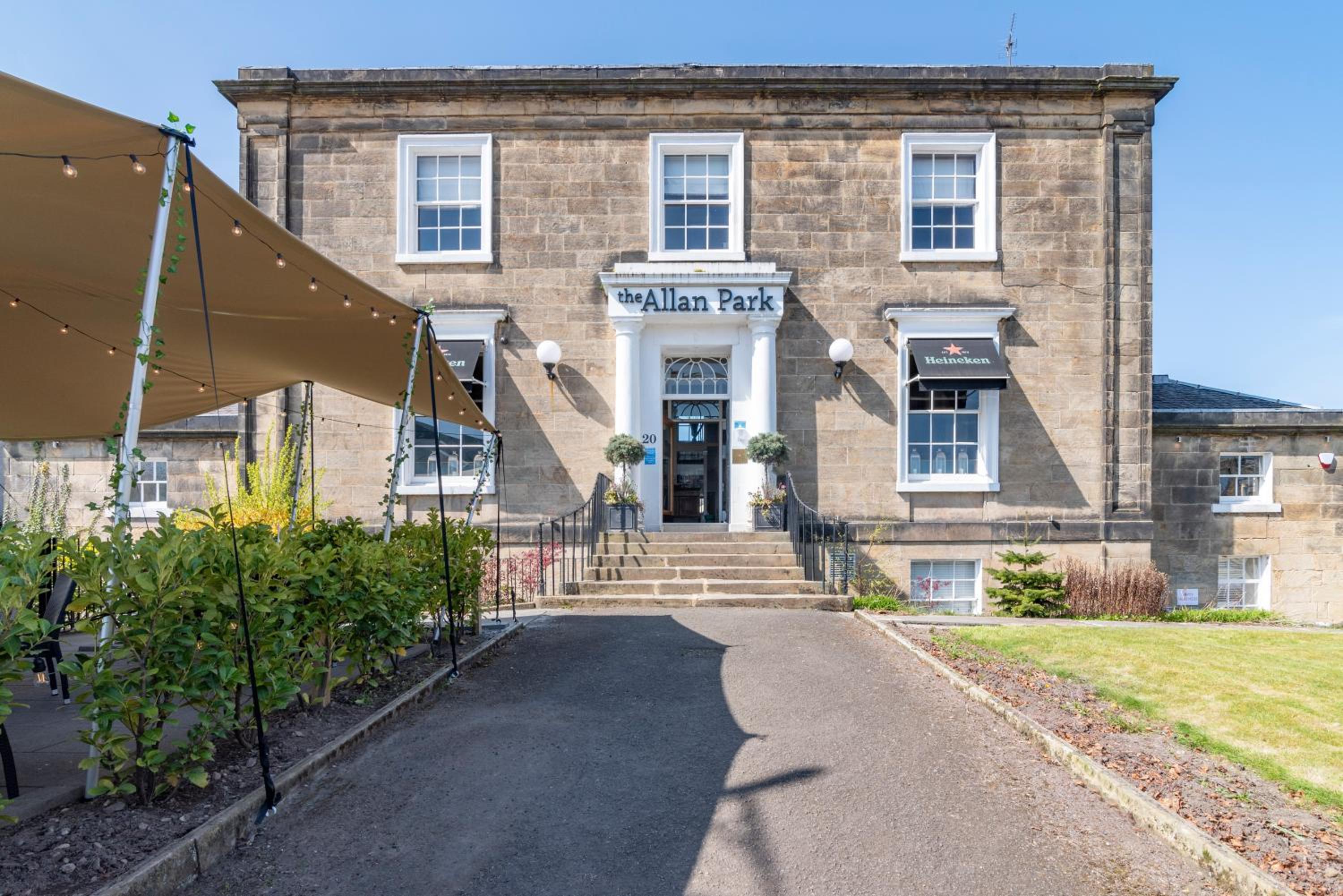 Hotel The Allan Park - Image 1