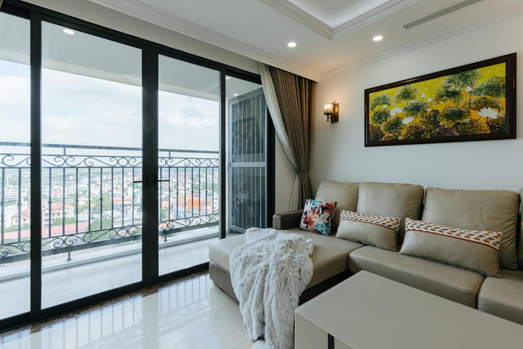 D'LEROI SOLEIL- TAY HO- NEAR WESTLAKE IN HA Noi