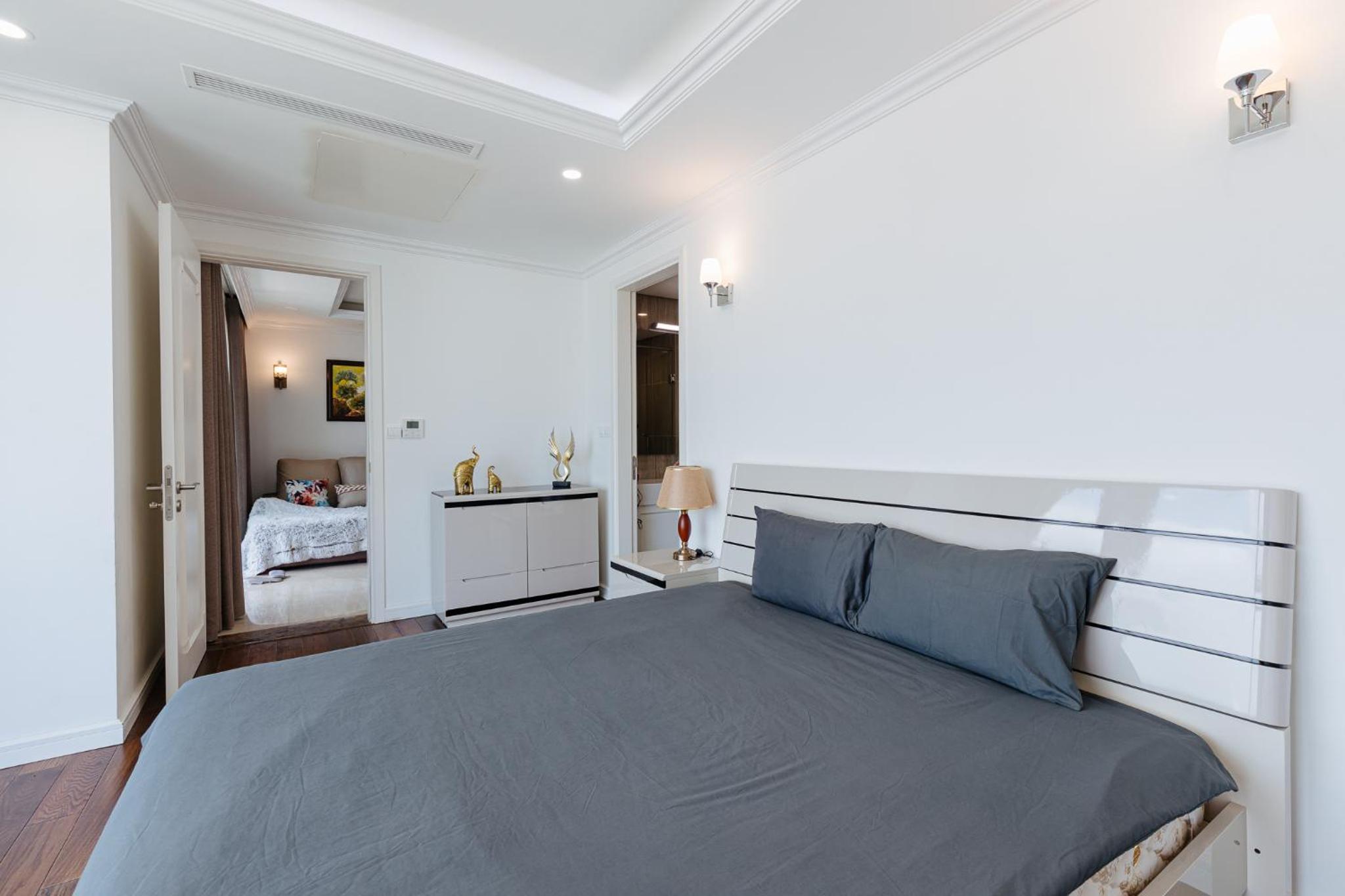 D'LEROI SOLEIL- TAY HO- NEAR WESTLAKE IN HA Noi