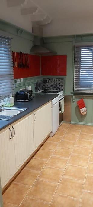 Country Mansion - Private Annexe