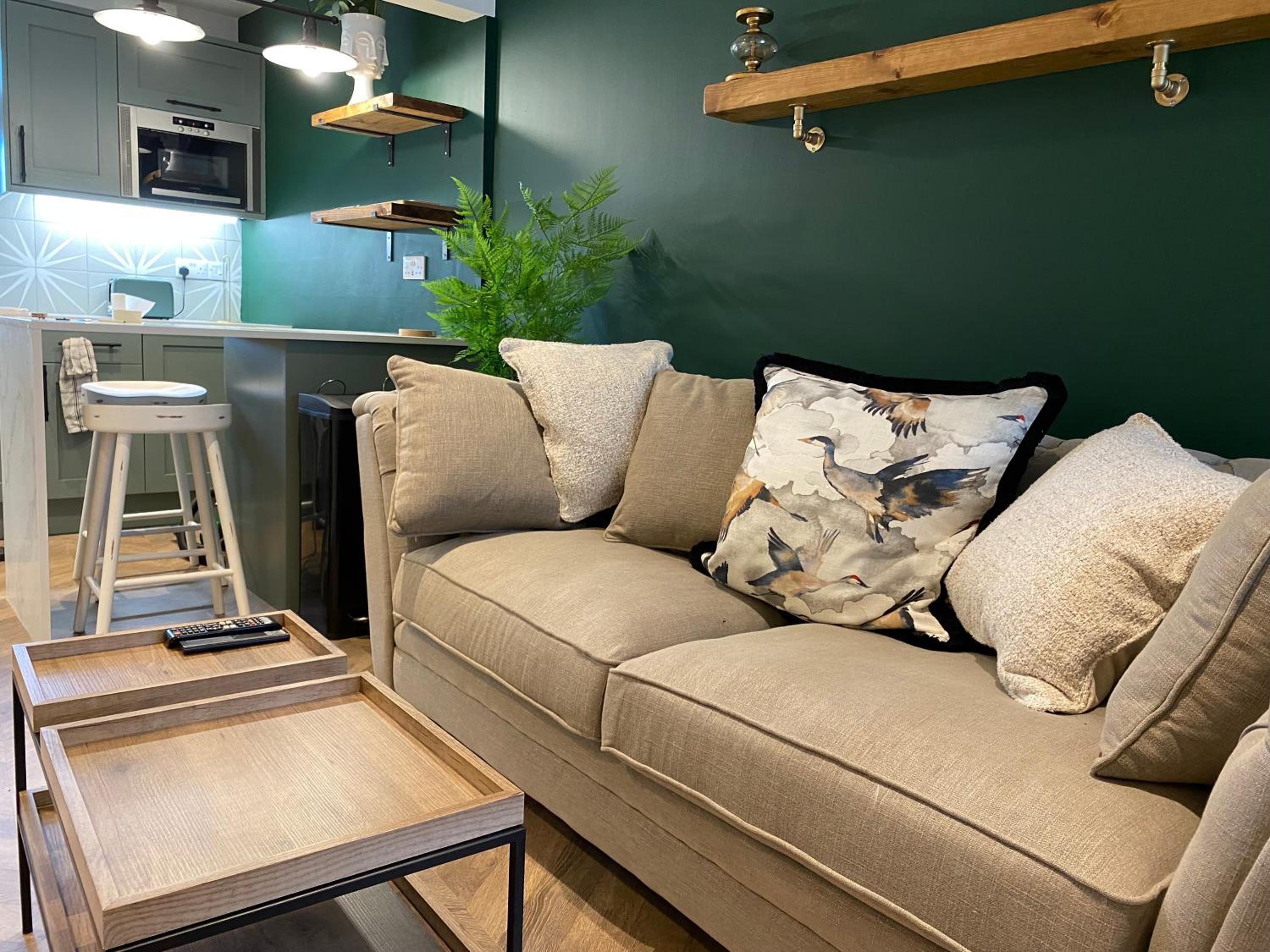 Ridley's Place modern one-bedroom seaside apartment