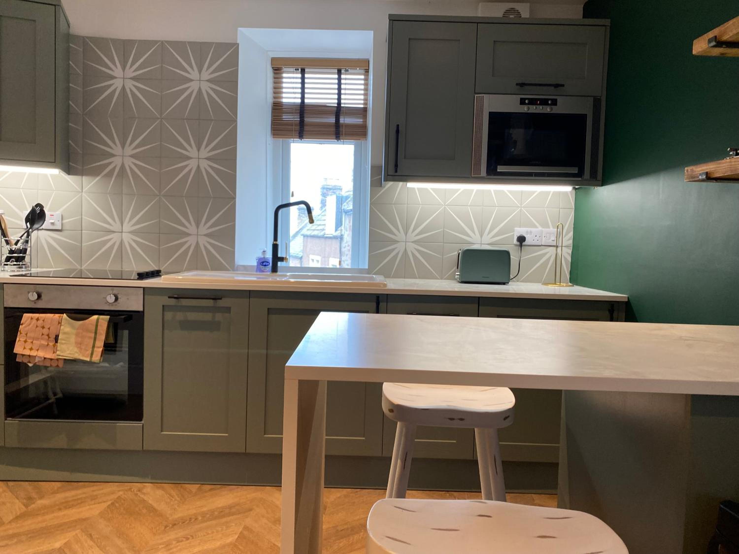 Ridley's Place modern one-bedroom seaside apartment