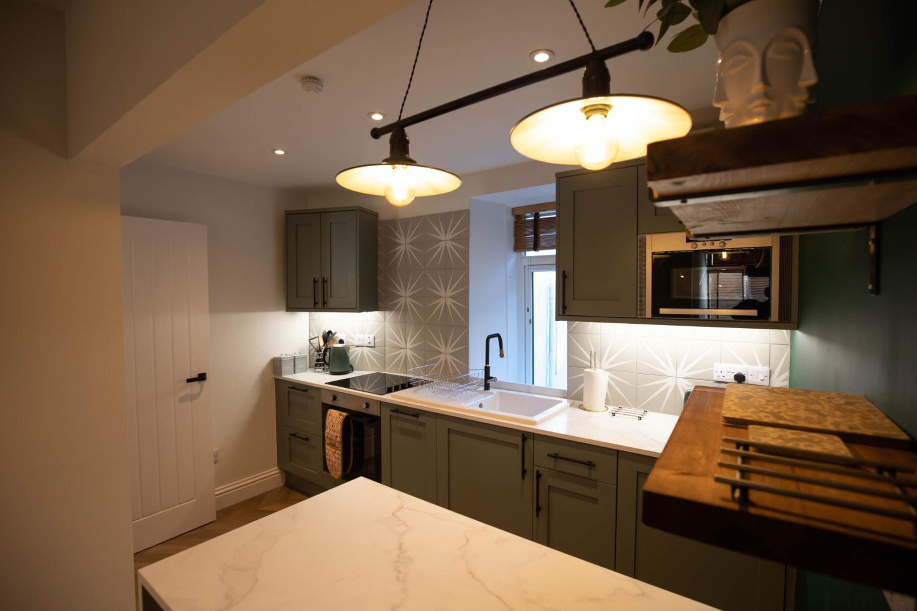 Ridley's Place modern one-bedroom seaside apartment