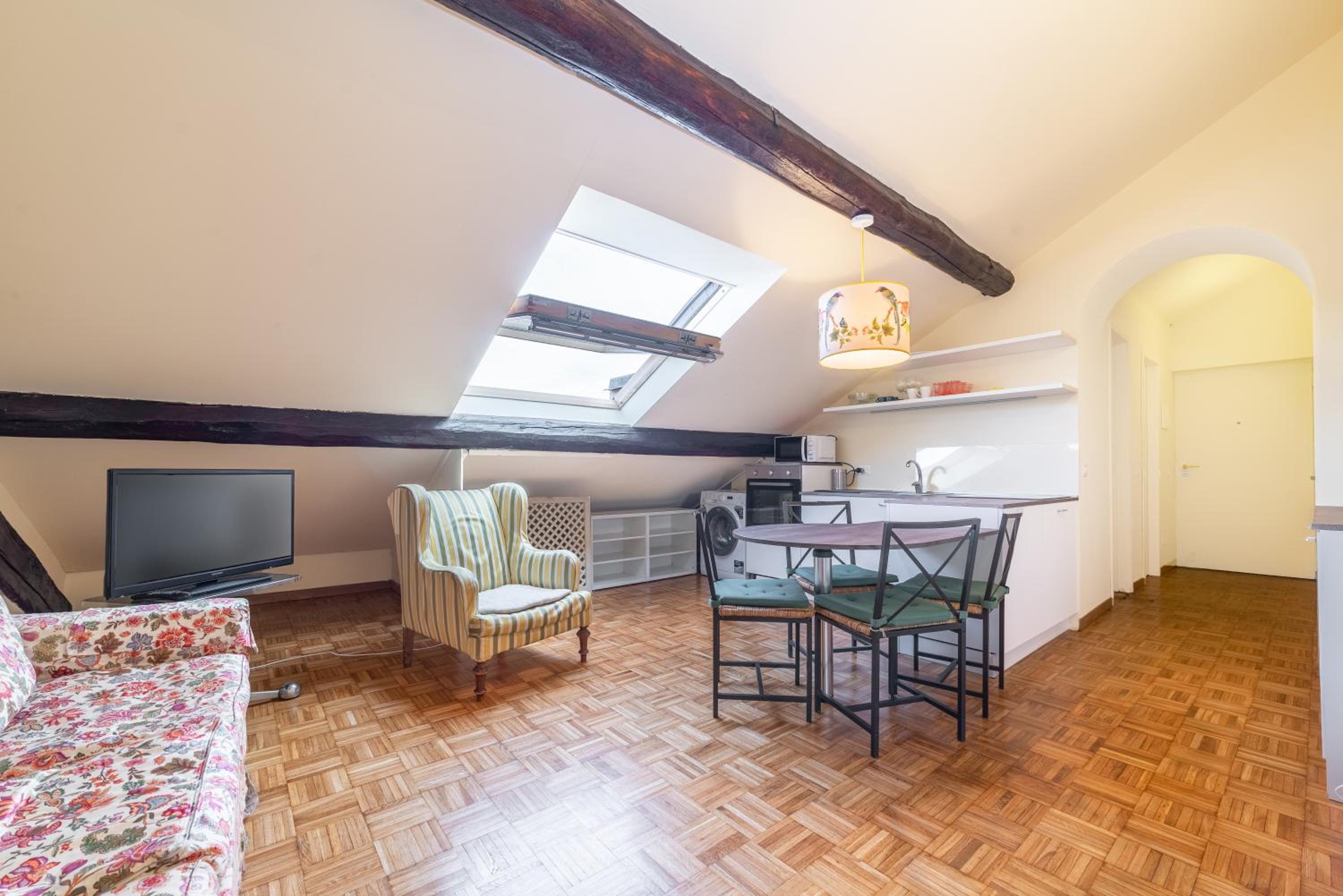 BRERA - Sella Charme Apartment Castle View