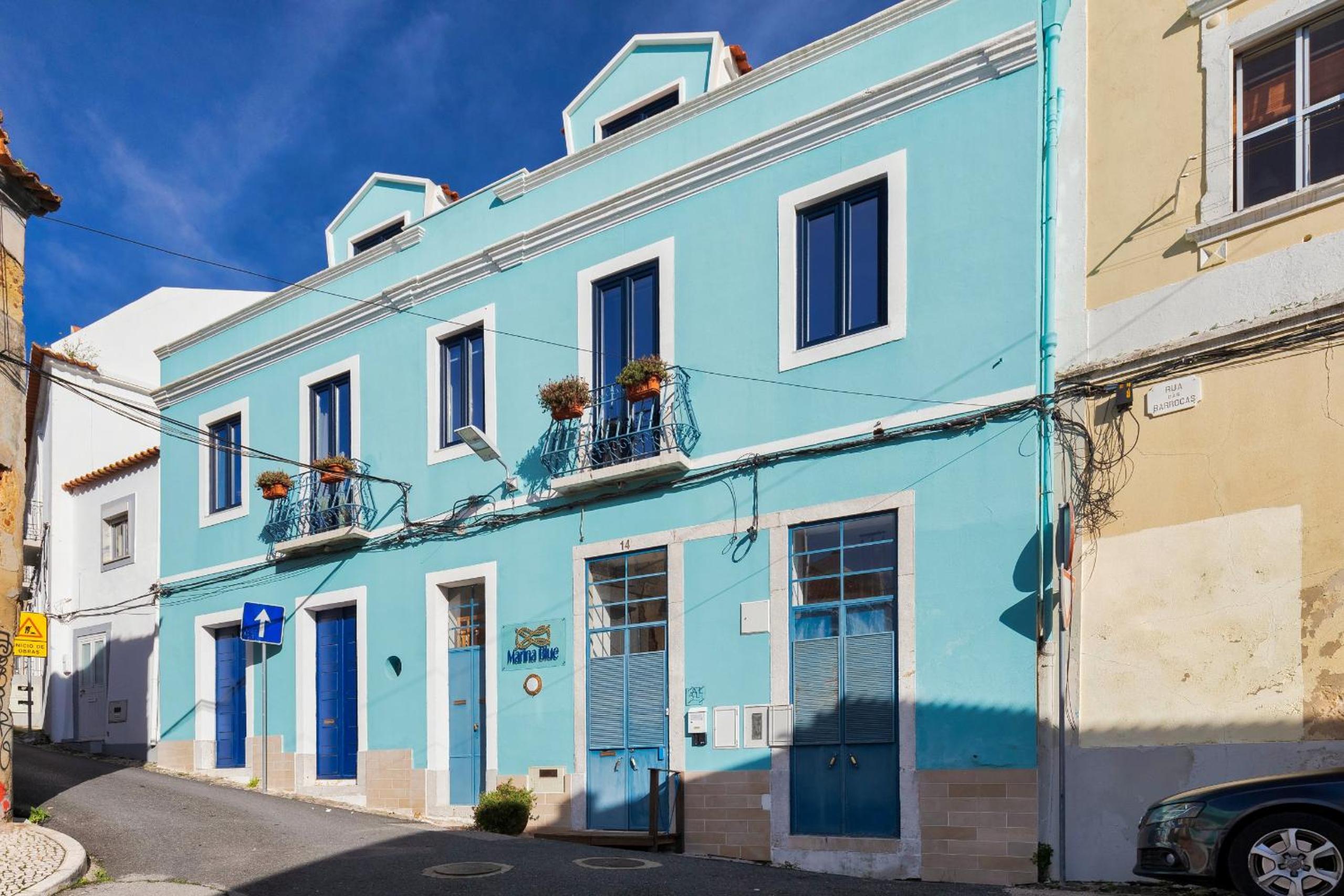 Hotel Marina Blue - Apartments & Suites - Image 1