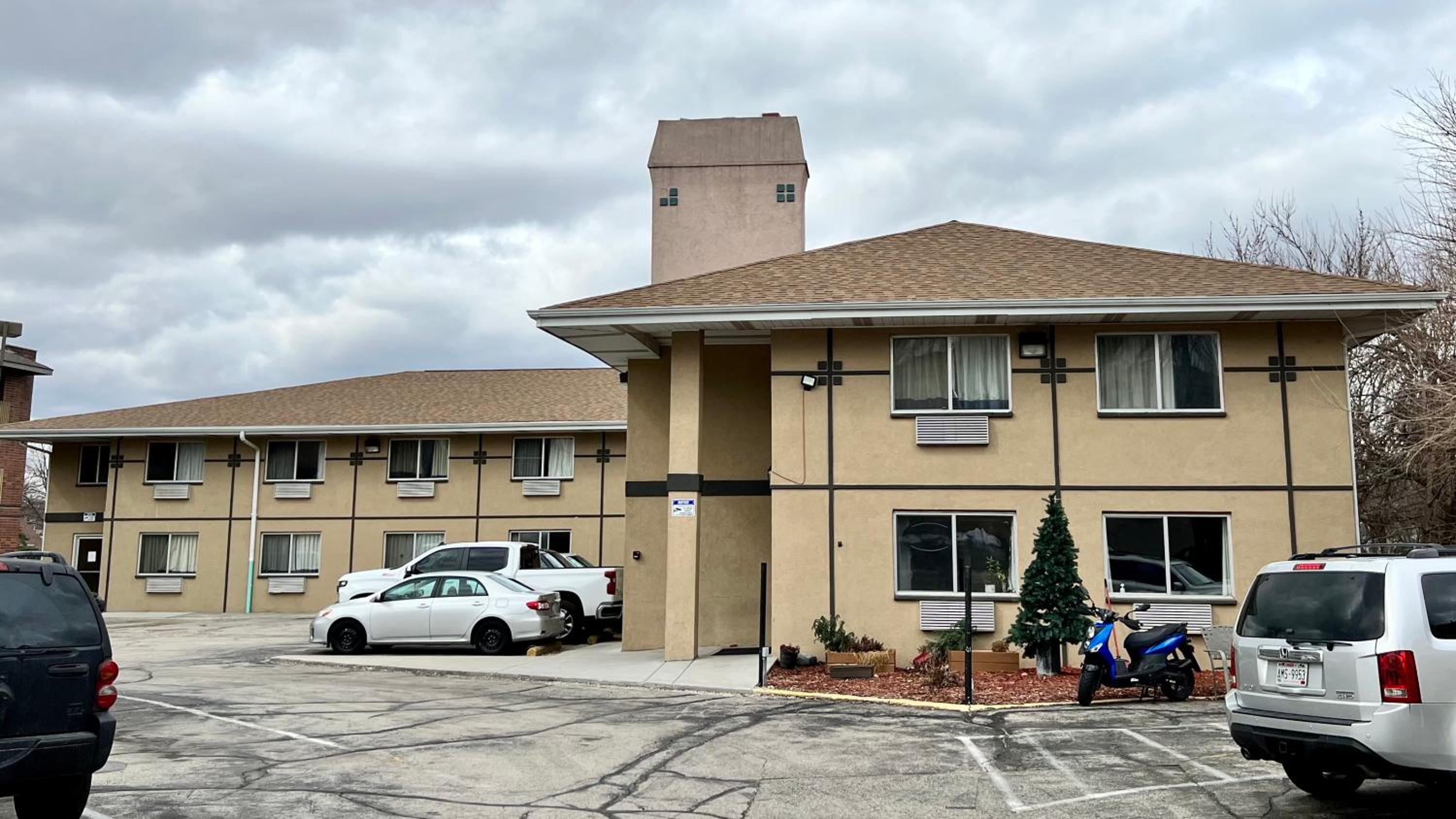 Hotel Riverwalk Inn & Suites