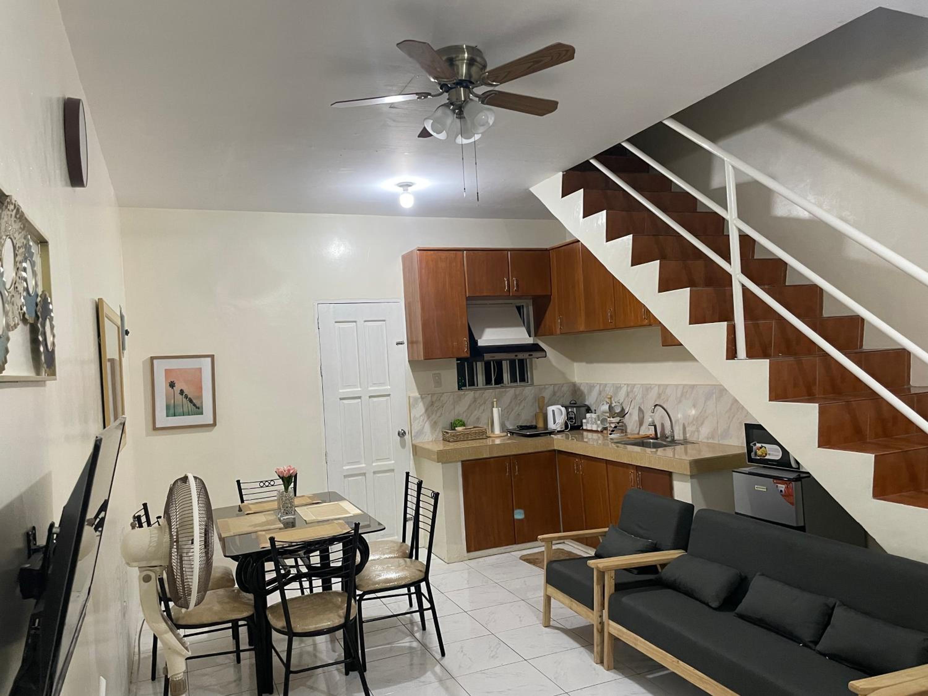 Townhouse Apartment near SM City Lucena view 2