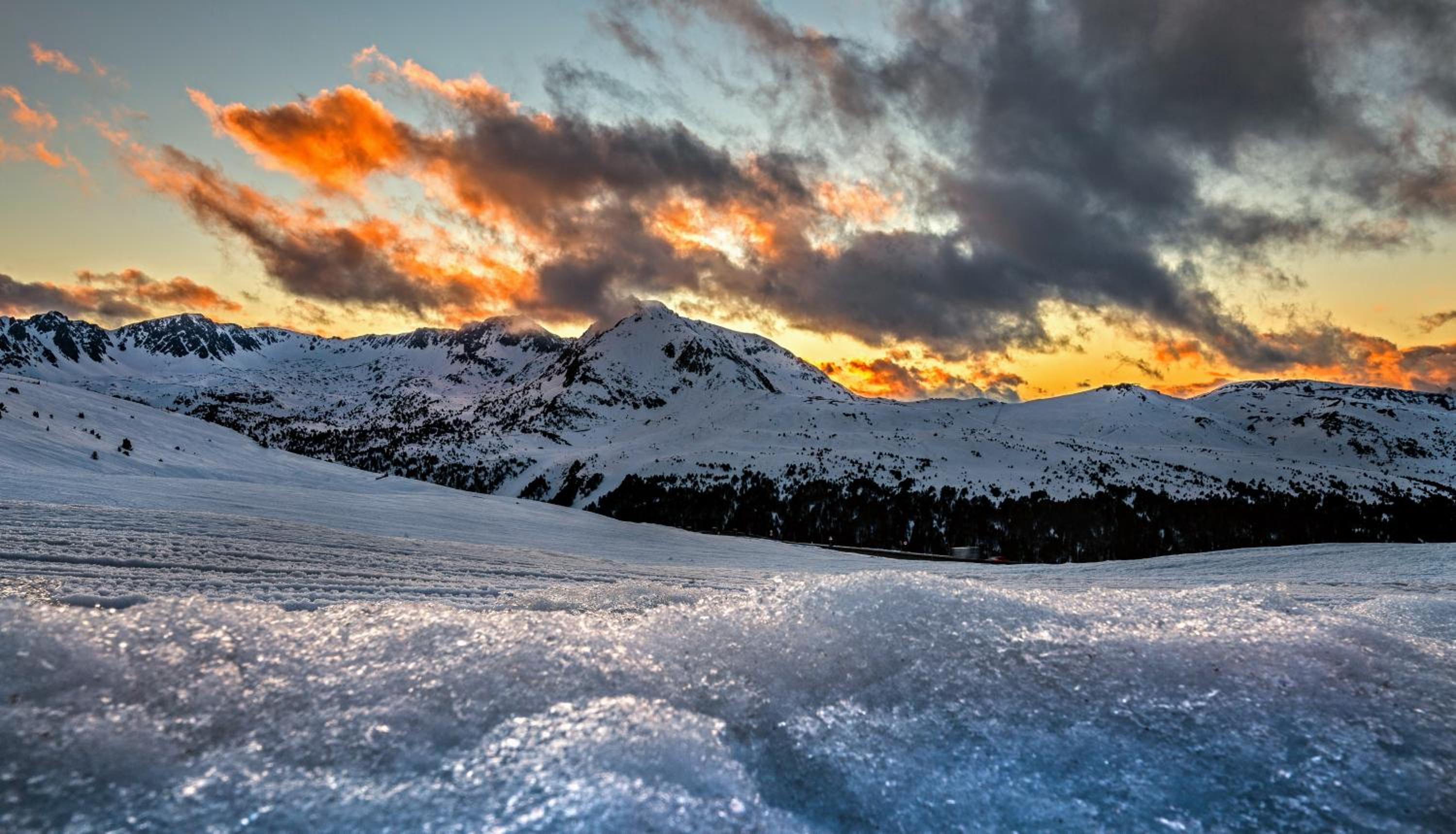 R Valle de Incles-Grandvalira FREE Parking