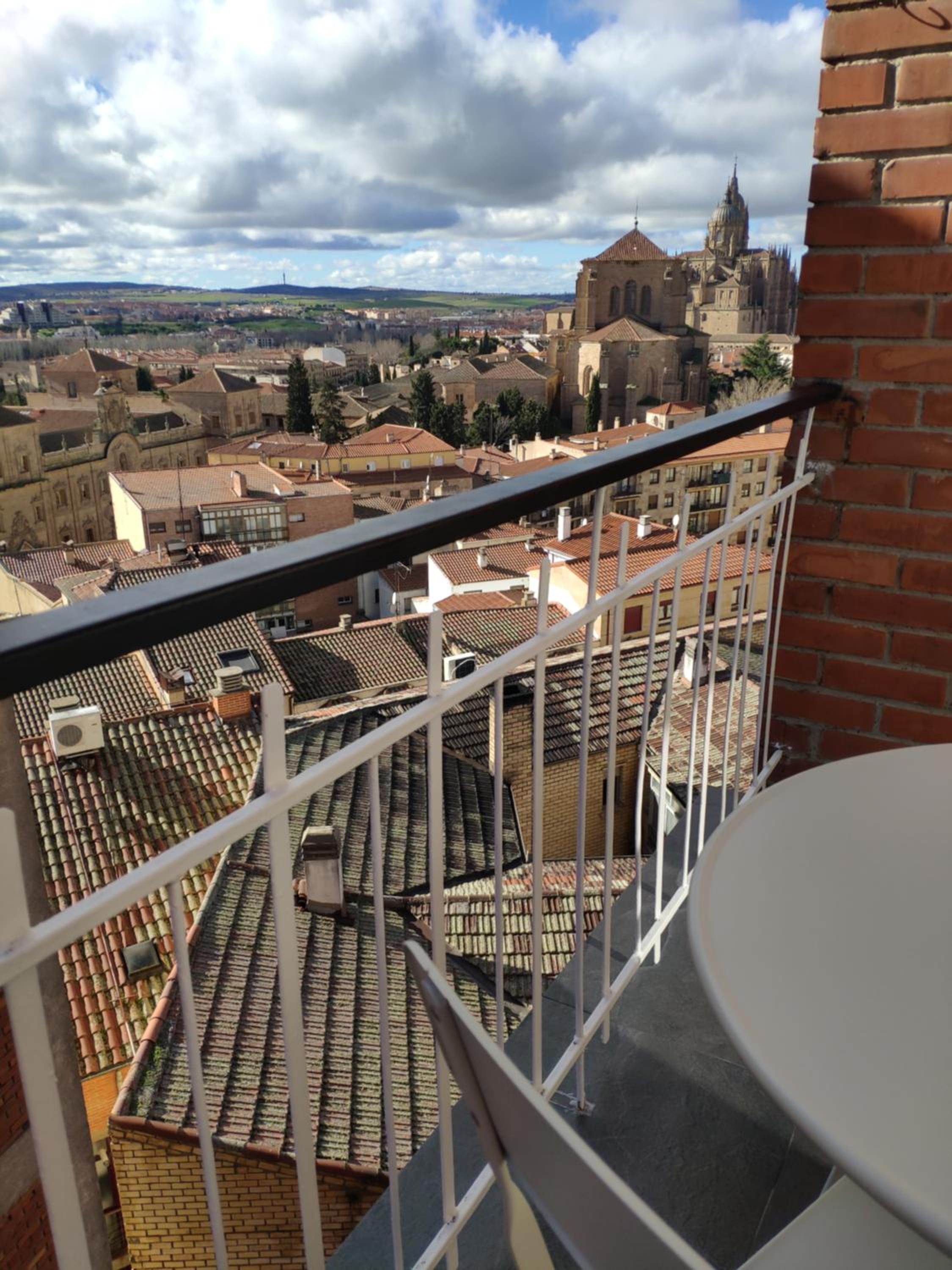 Ático Industrial Céntrico, Reformado, Air-Acond, WiFi