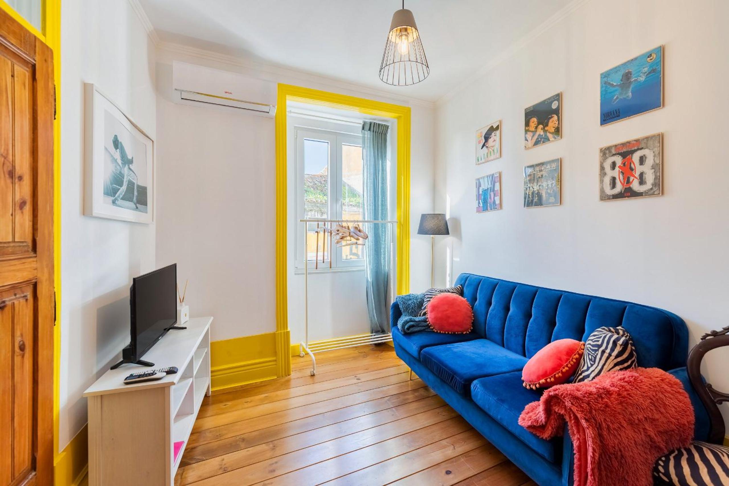 Marina Blue - Apartments & Suites view 2
