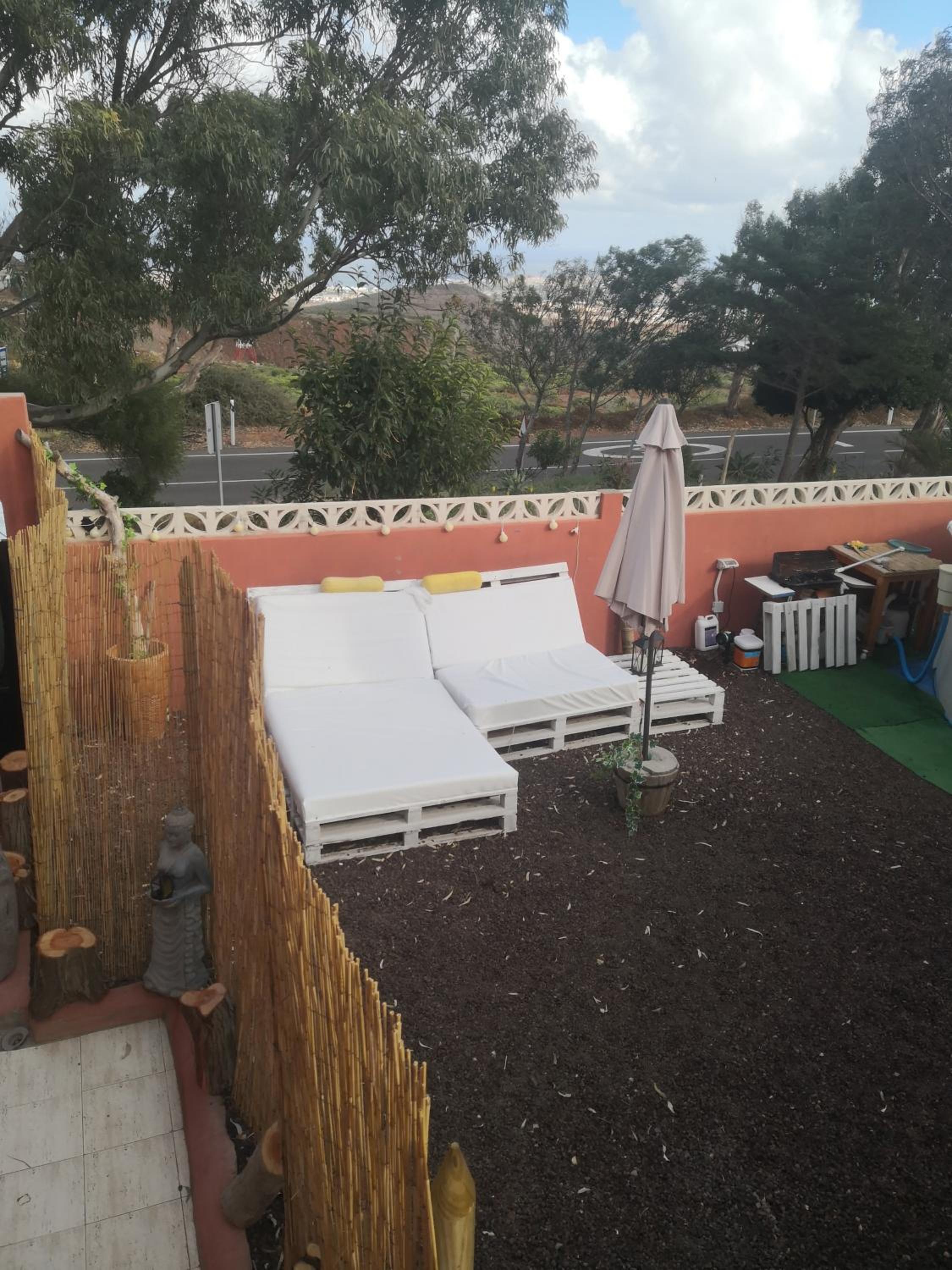 Flor de Loto Romantic Woodhouse casita camping