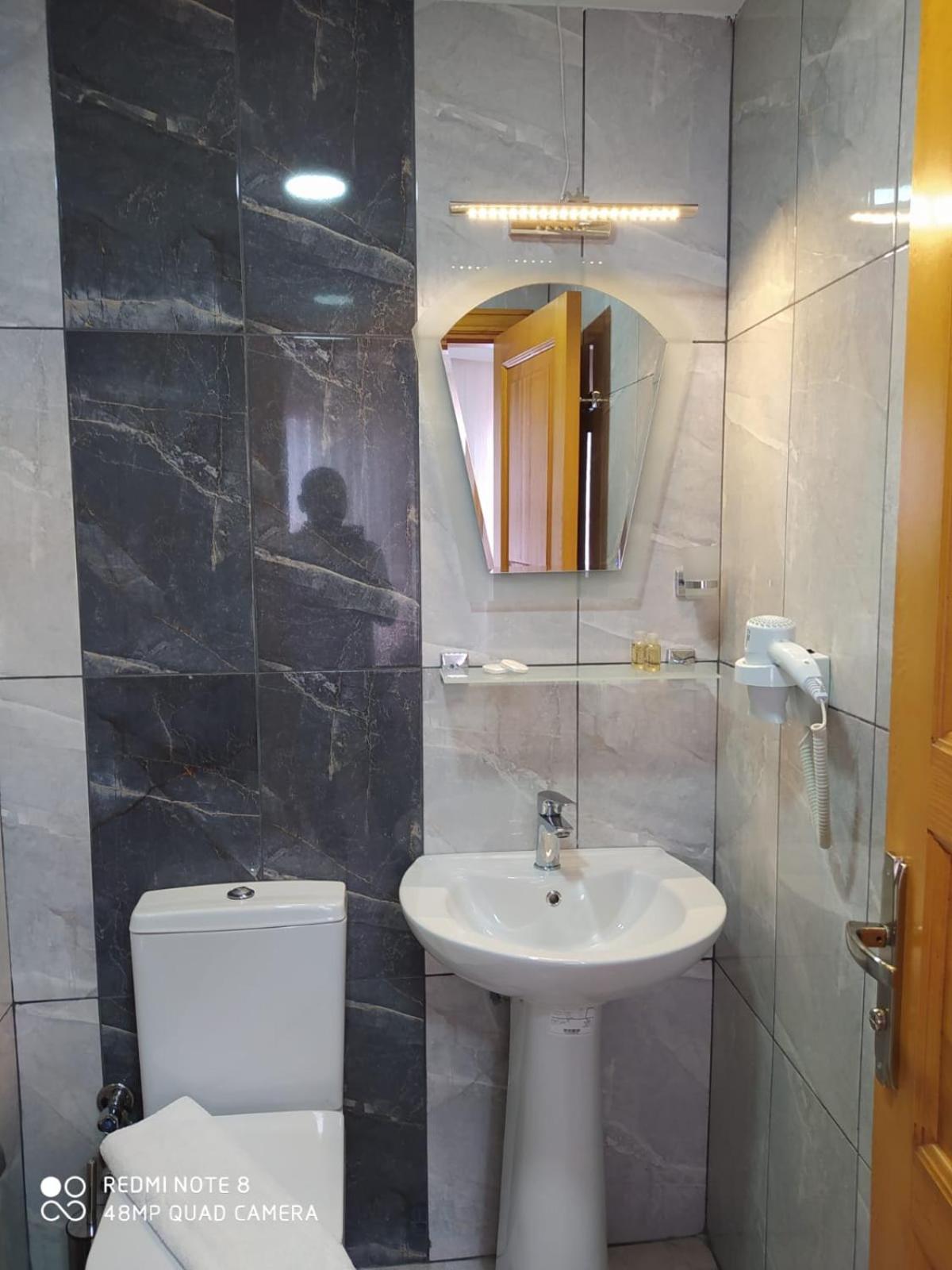 New Cherry Hotel - Image 14