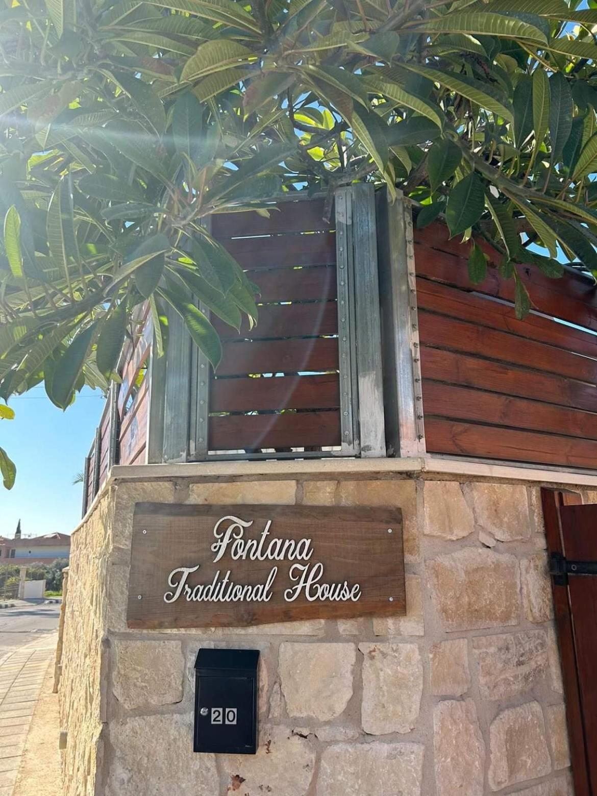 Fontana Traditional House