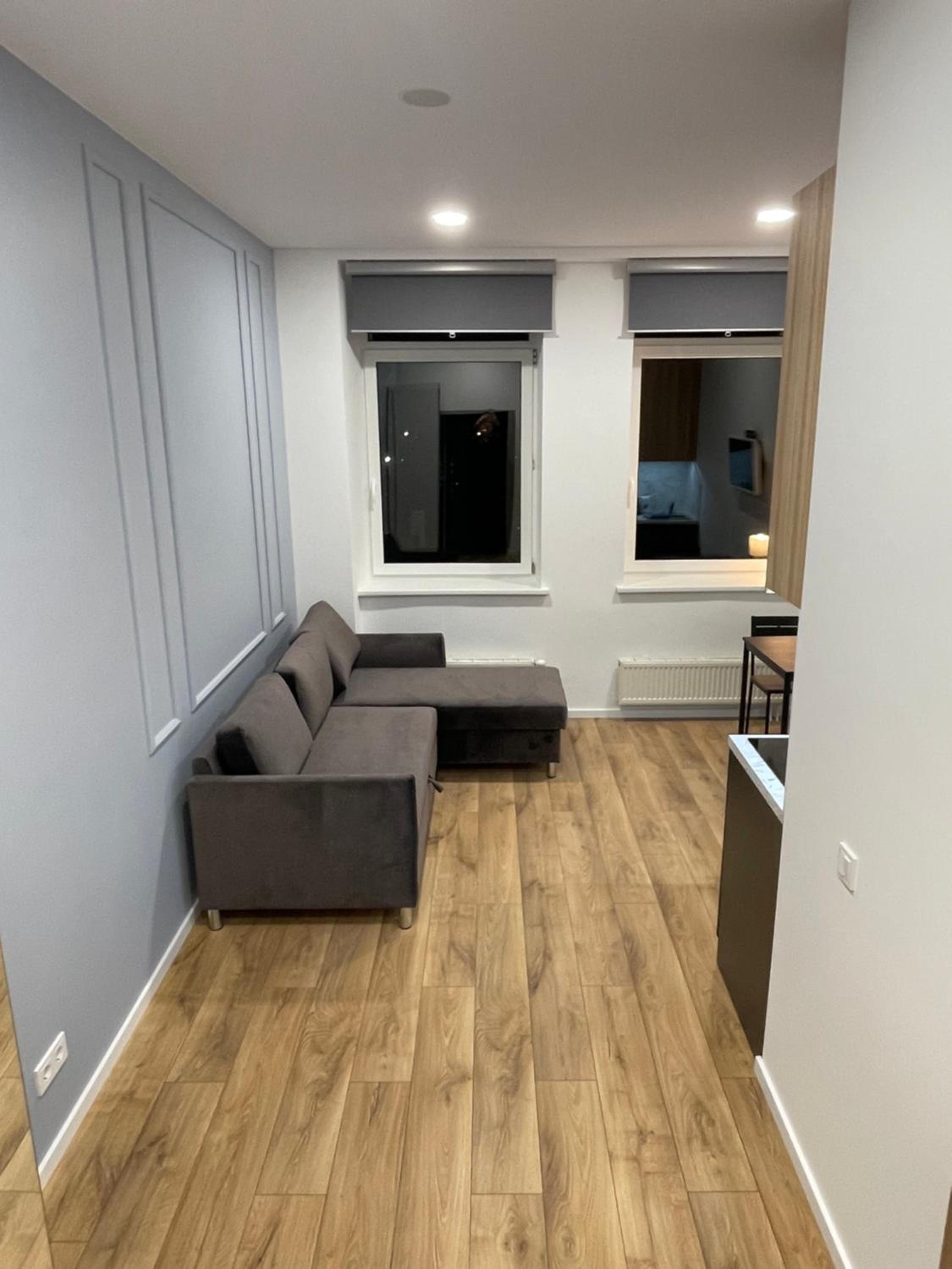 16 Airport Apartment view 4