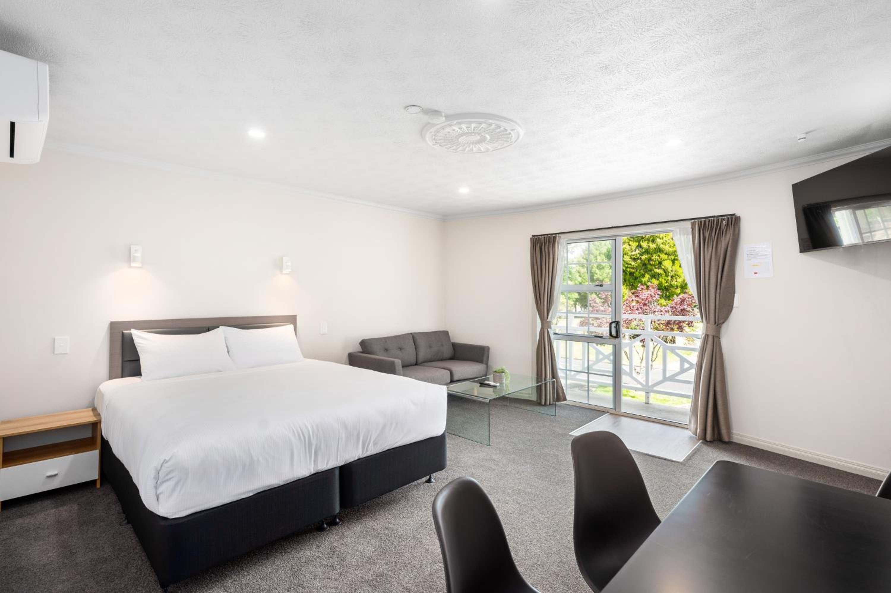 Ashleigh Court Motel