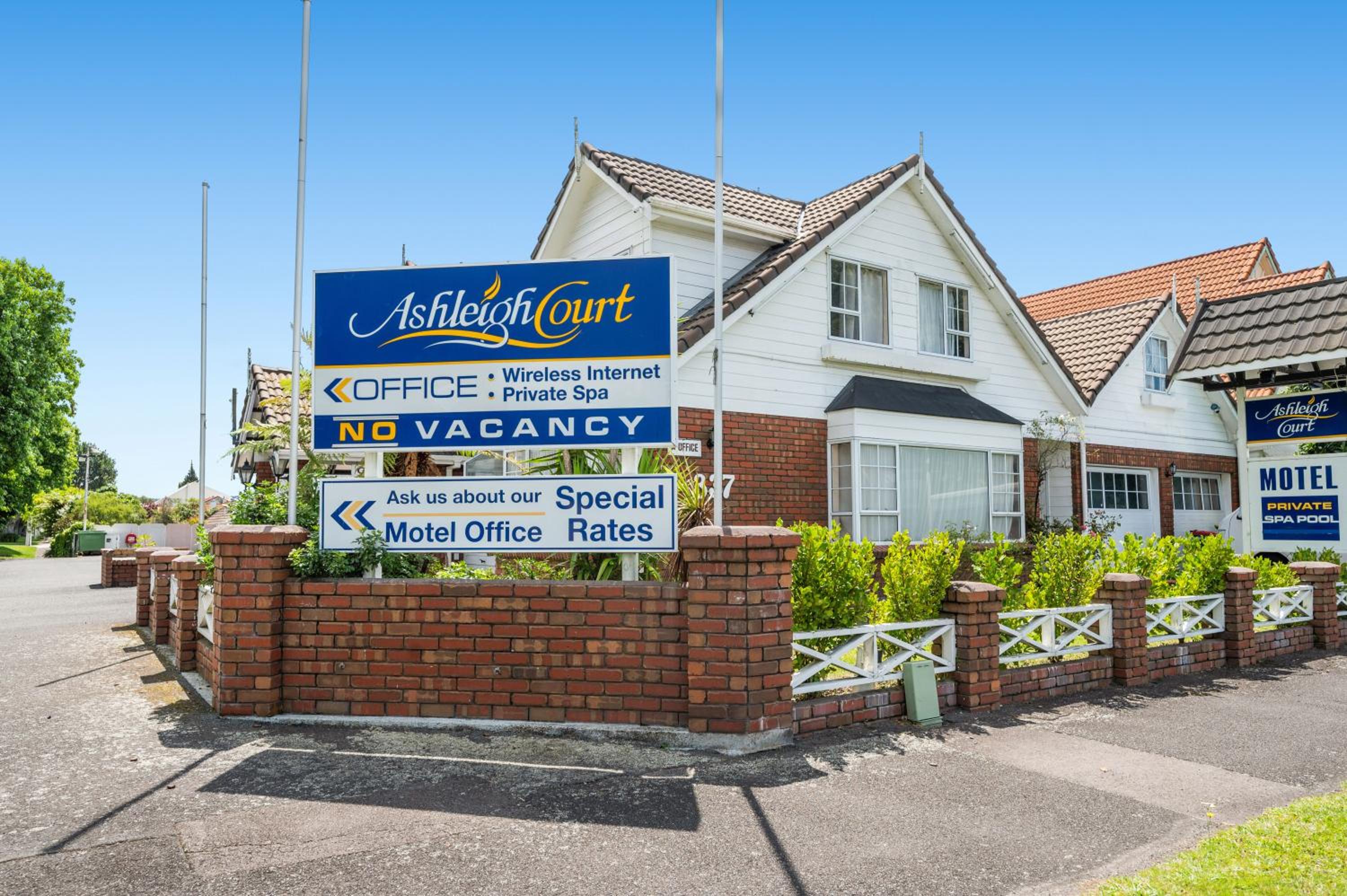 Ashleigh Court Motel