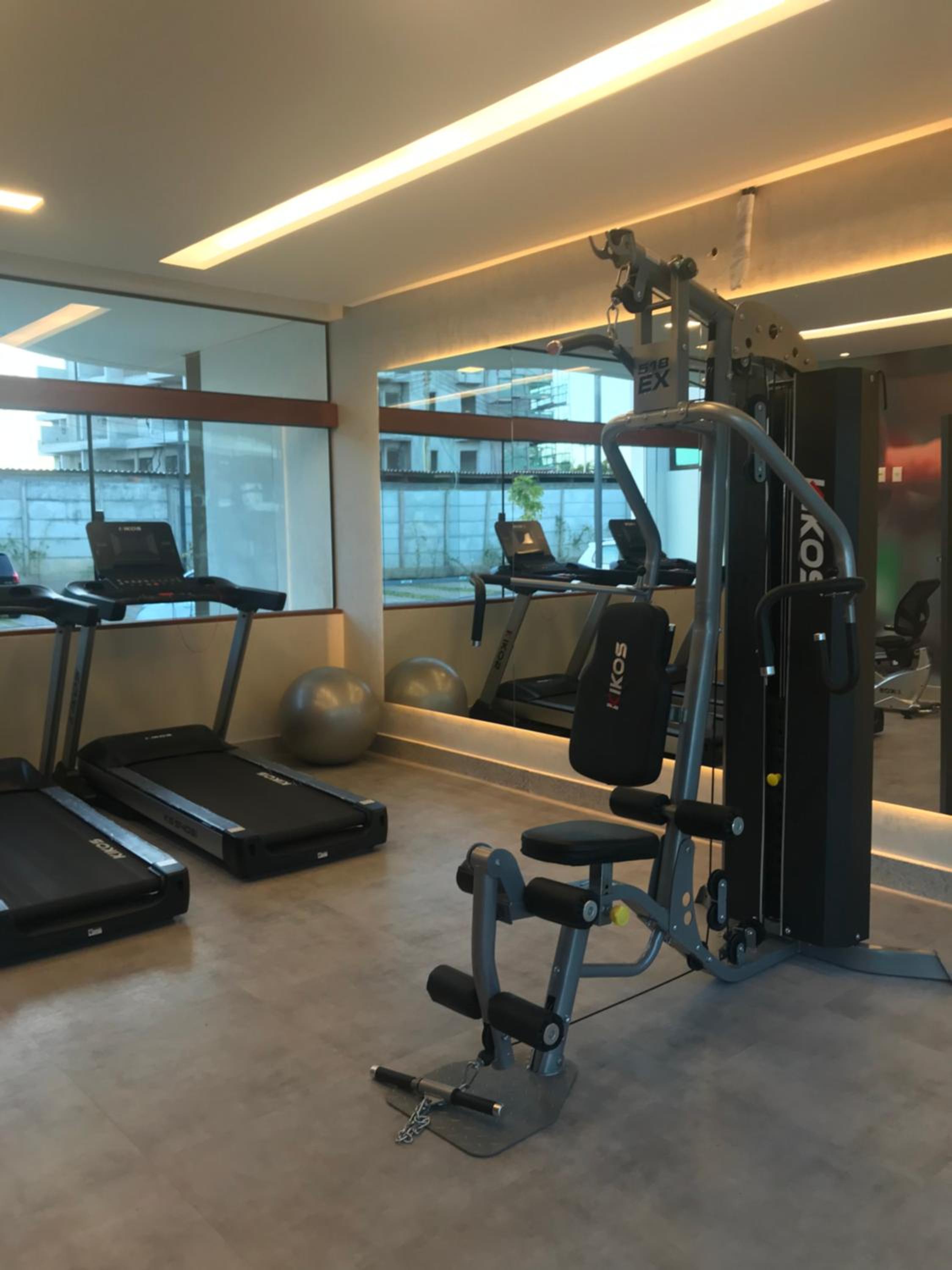 Flat ESTUDIO de LUXO - Praia de Muro Alto - Piscinas - Ideal para CASAIS, famílias com crianças - ap COMPLETO - AR COND, WI FI, NETFLIX, ESTACIONAMENTO - 4