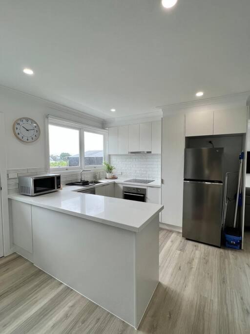 Pet friendly, Family home close to town