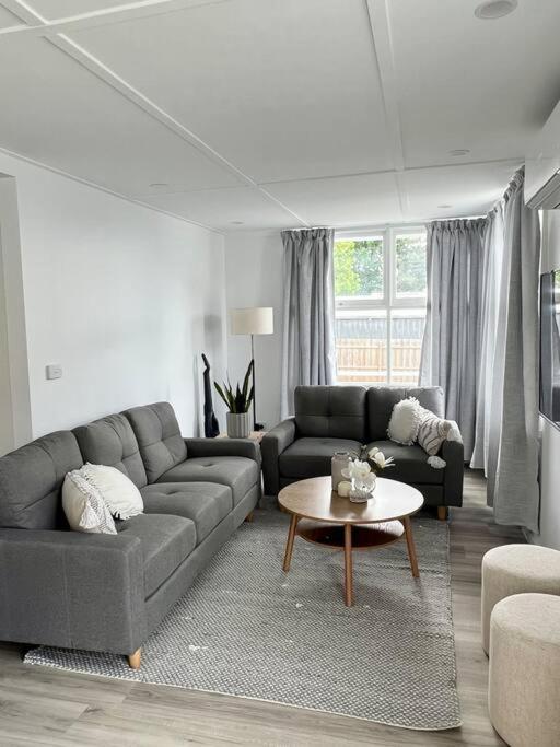 Pet friendly, Family home close to town