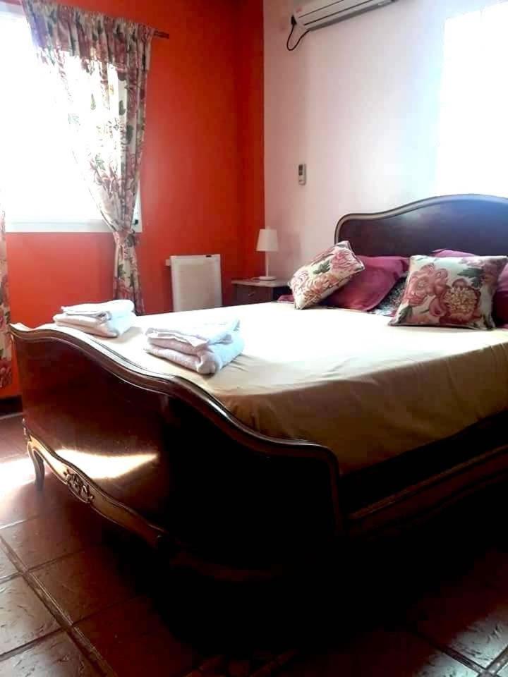 Hotel y Casa de Campo Oasis Campero - Ezeiza Aeropuerto -San Vicente