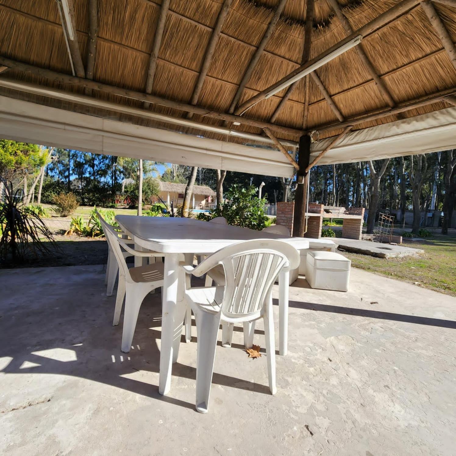 Hotel y Casa de Campo Oasis Campero - Ezeiza Aeropuerto -San Vicente