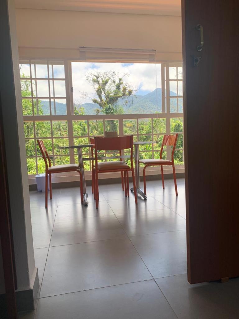 Vila Itamambuca Apto Passarinhos