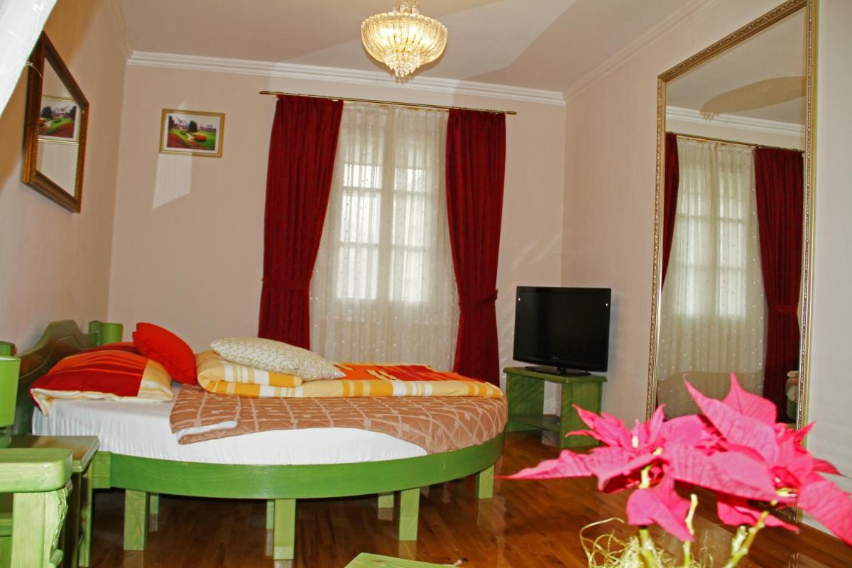 Photo 27
